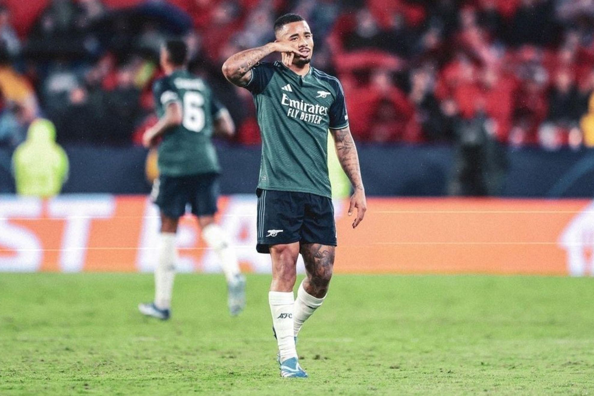 Gabriel Jesus celebra un gol con el Arsenal