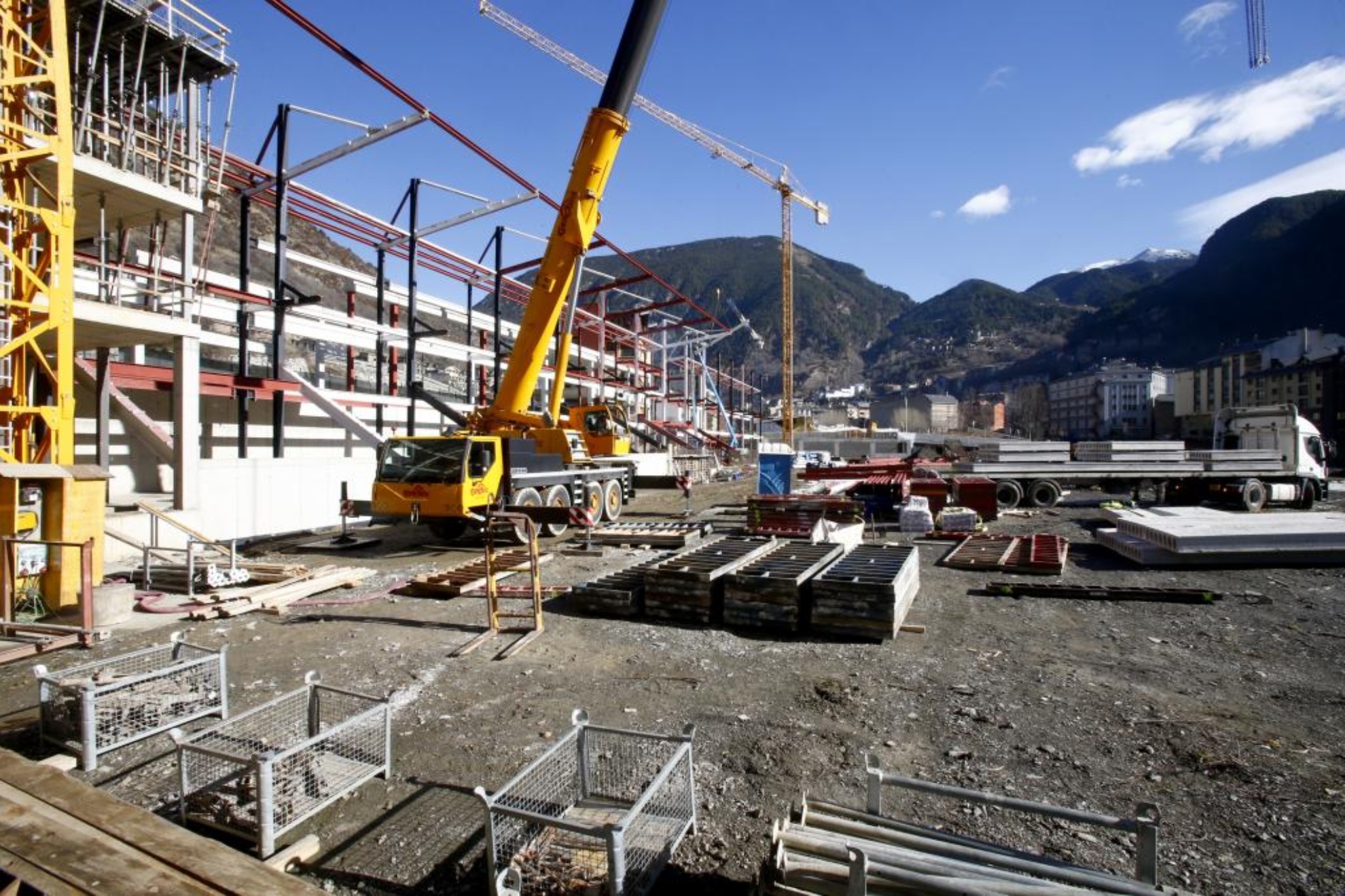Vista de las obras del Estadio Nacional de la seleccin de Andorra.