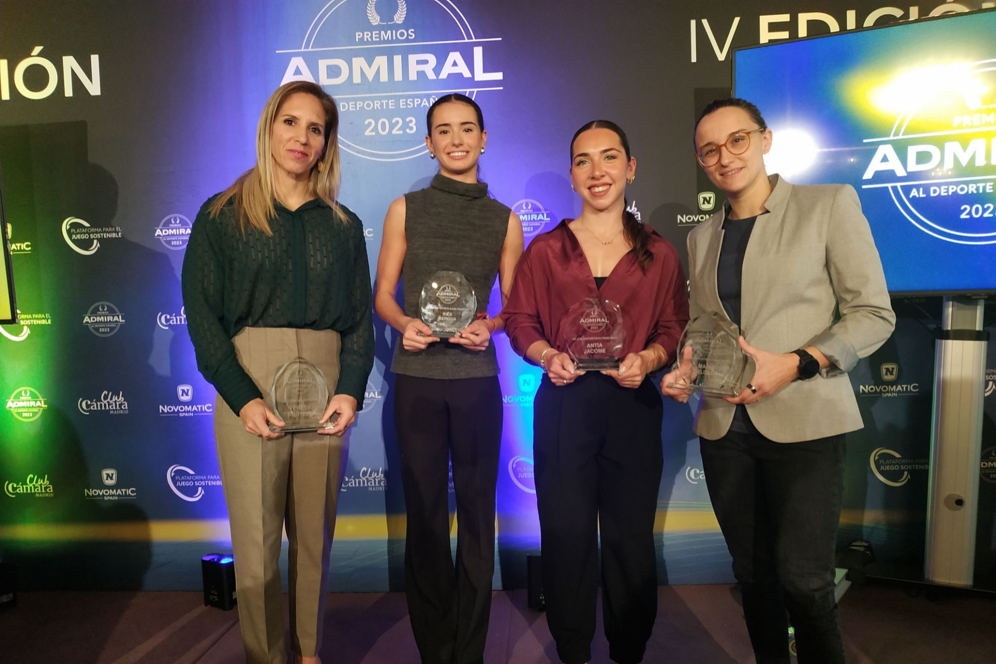 Teresa Portela, Inés Bergua, Antía Jácome y María Delgado en la gala de los Premios Admiral/Foto: @ladeporteca