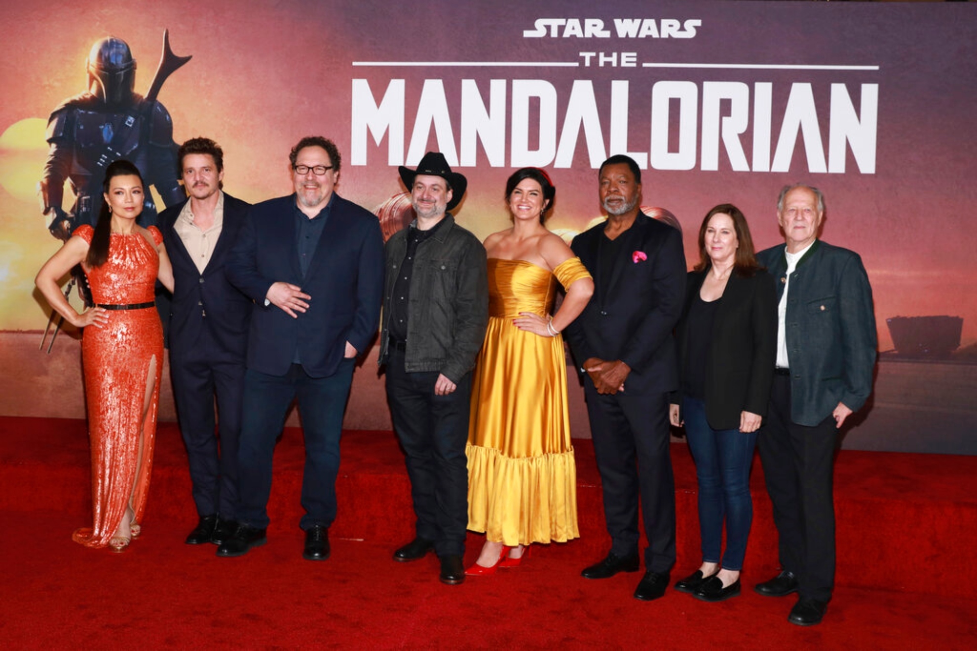 The Mandalorian cast members, including Pedro Pascal, honor the late Carl Weathers