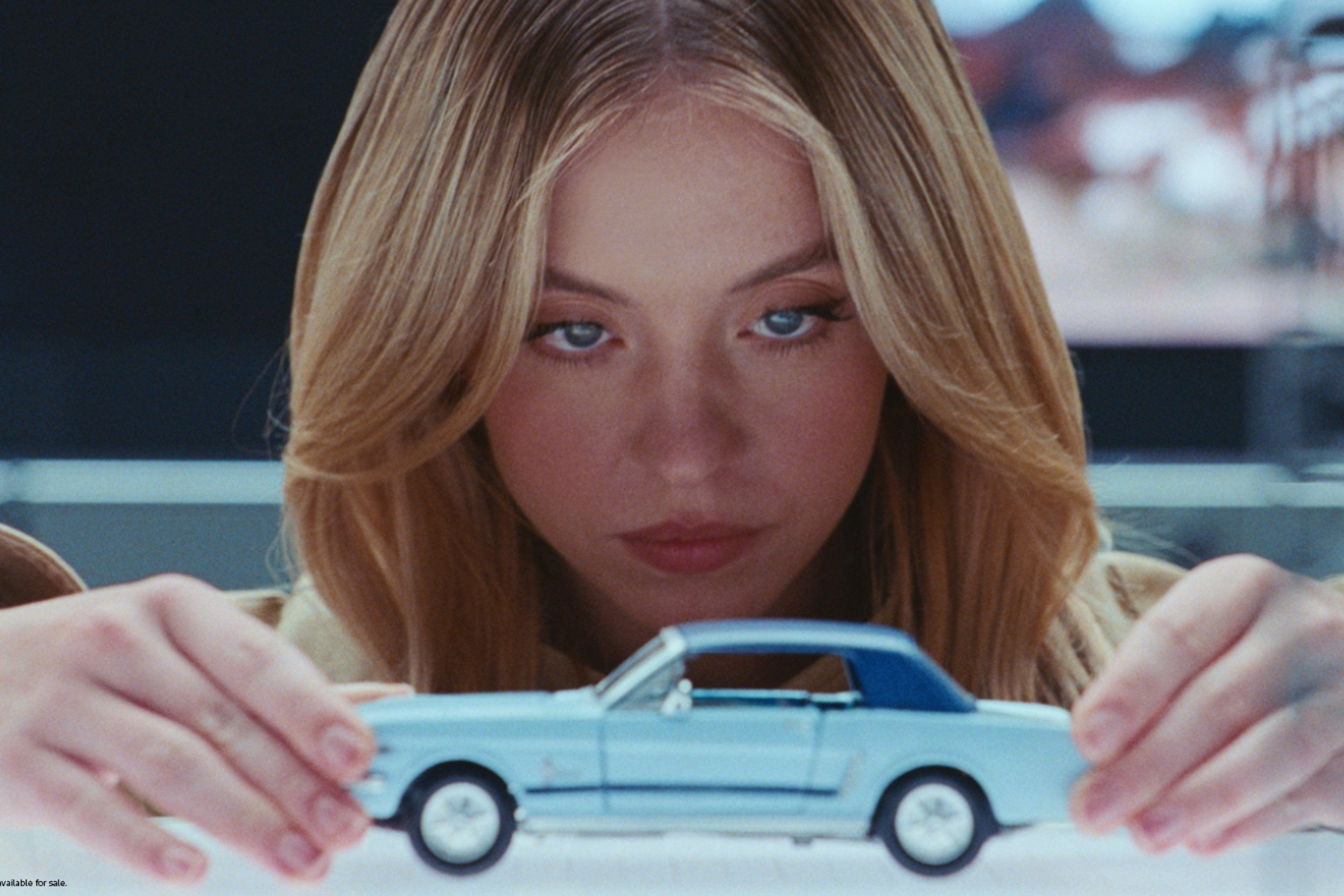 Sydney Sweeney makes waves by claiming she has the 'best t*ts in