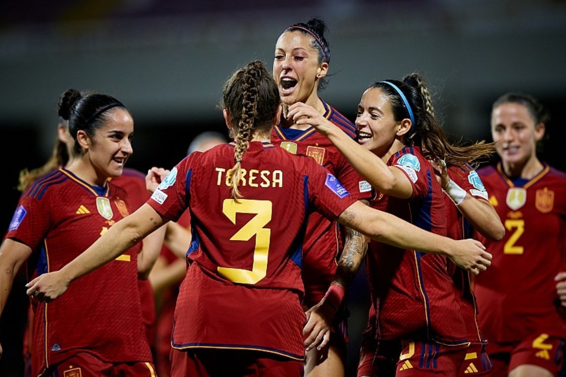 Las jugadoras de la Selección Española celebran un gol
