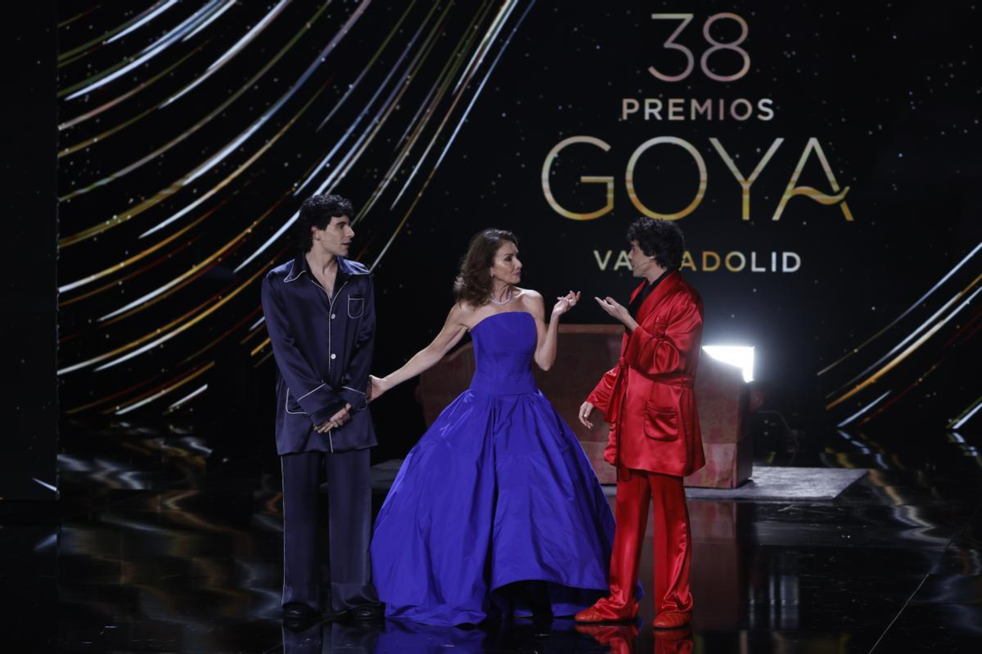 Los Javis y Ana Belén, presentadores de los Premios Goya