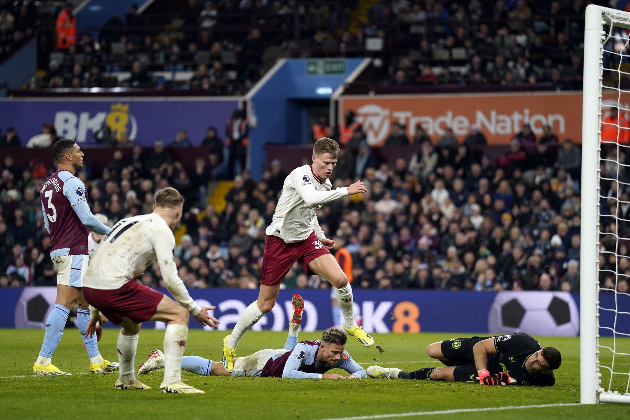 Scott McTominay celebrates after scoring Manchester Uniteds second goal
