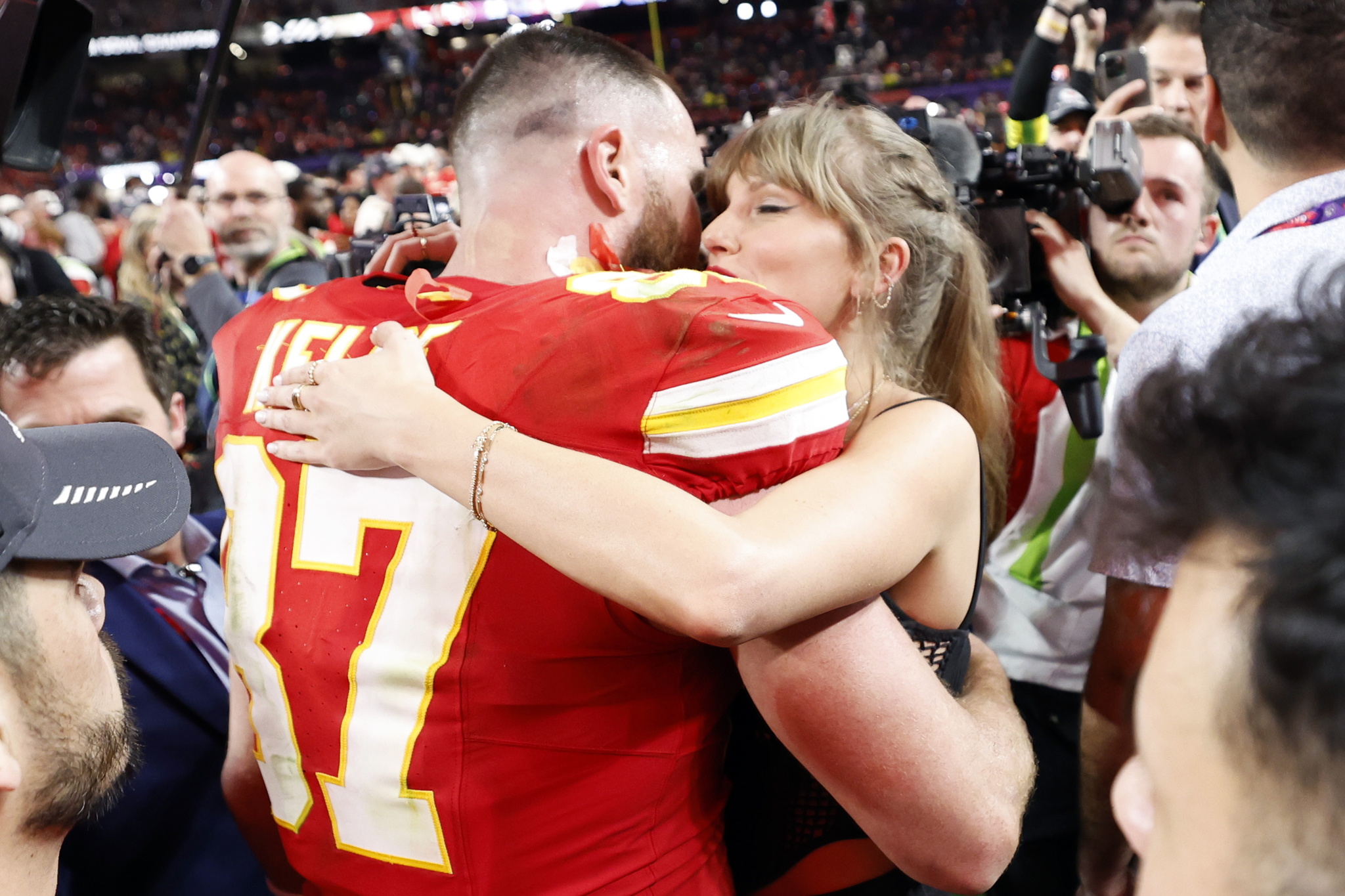 Travis Kelce takes his reunion with Taylor Swift in his stride and fans are already thinking about where theyll meet up