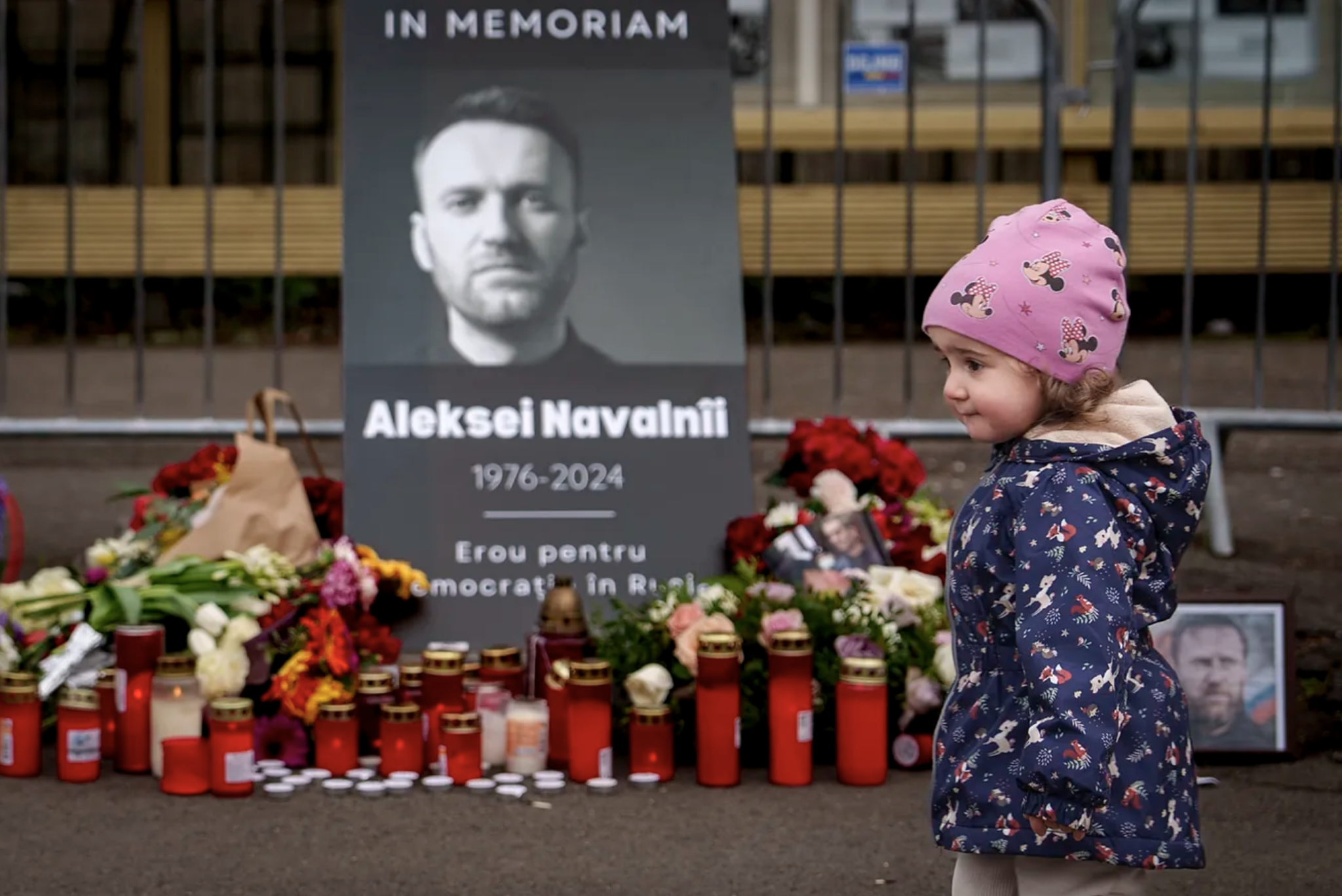 Alexei Navalnys body was bruised, allegedly caused by seizures