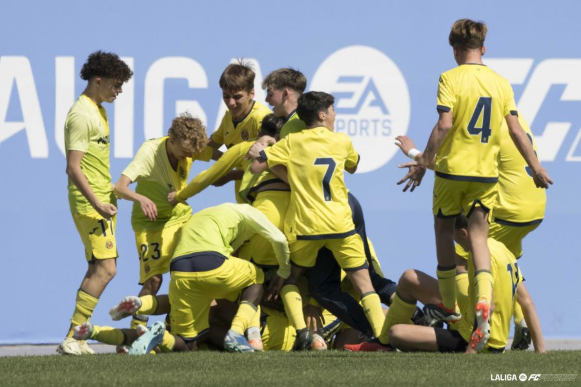 Los jugadores del Villarreal celebrando un gol.