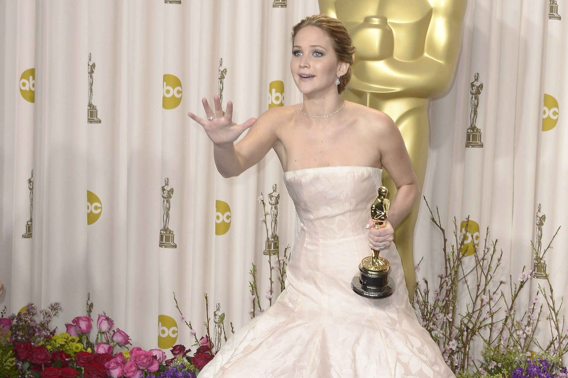 Jennifer Lawrence fue la actriz que luci el vestido ms caro. EFE