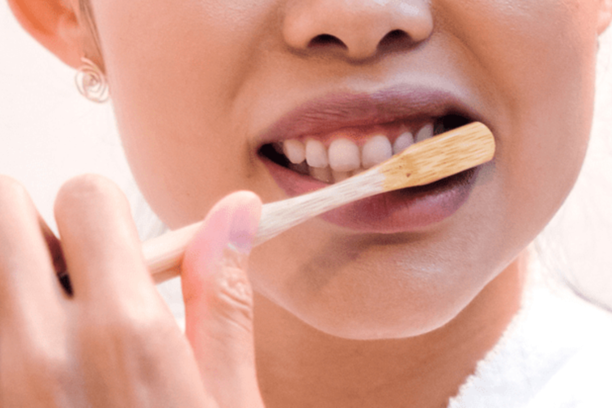 Da Mundial de la salud bucodental: 7 consejos para cepillarte los dientes de forma correcta