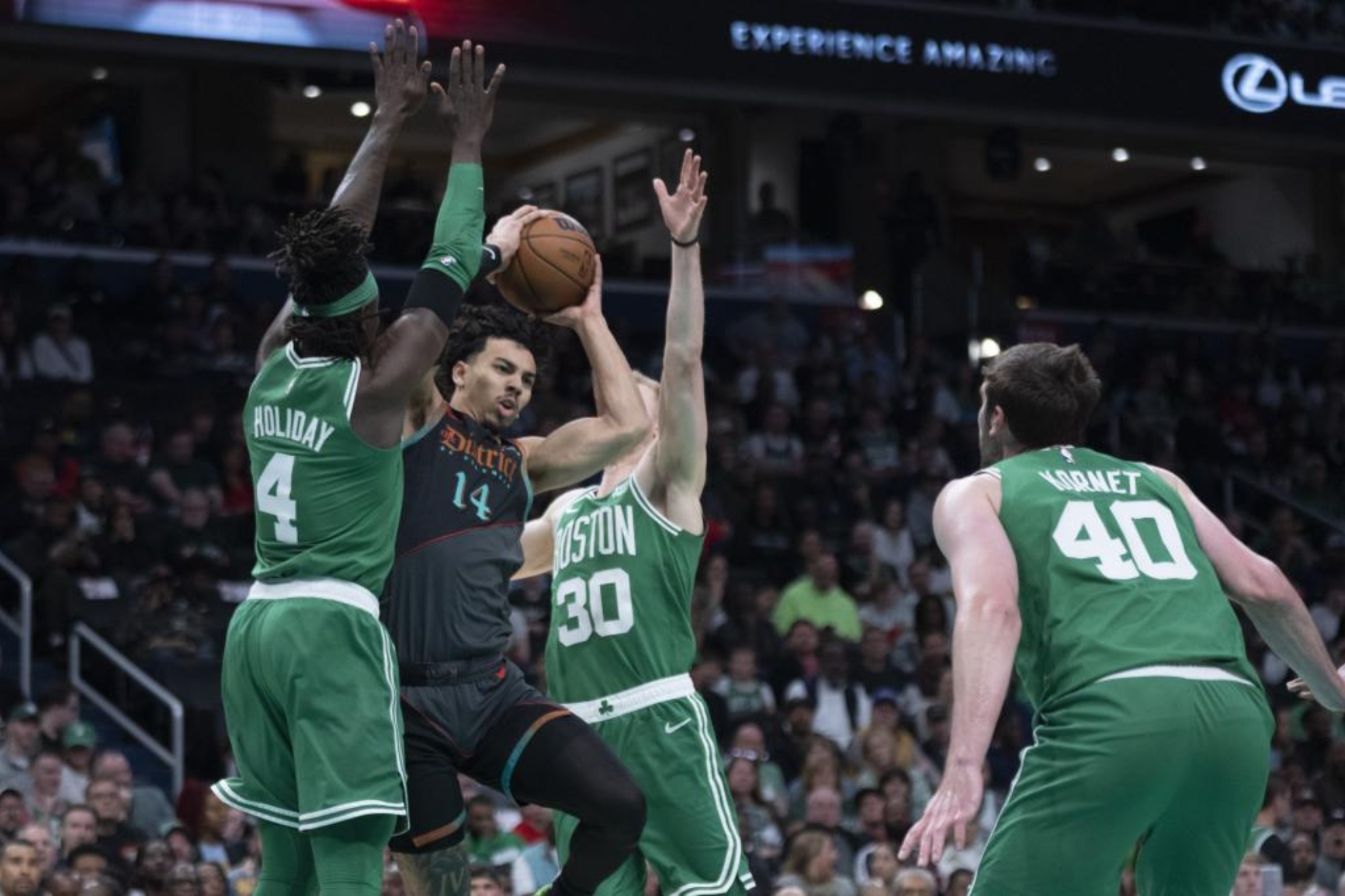 Del abrigo del Crdoba a las palizas: los Celtics no frenan