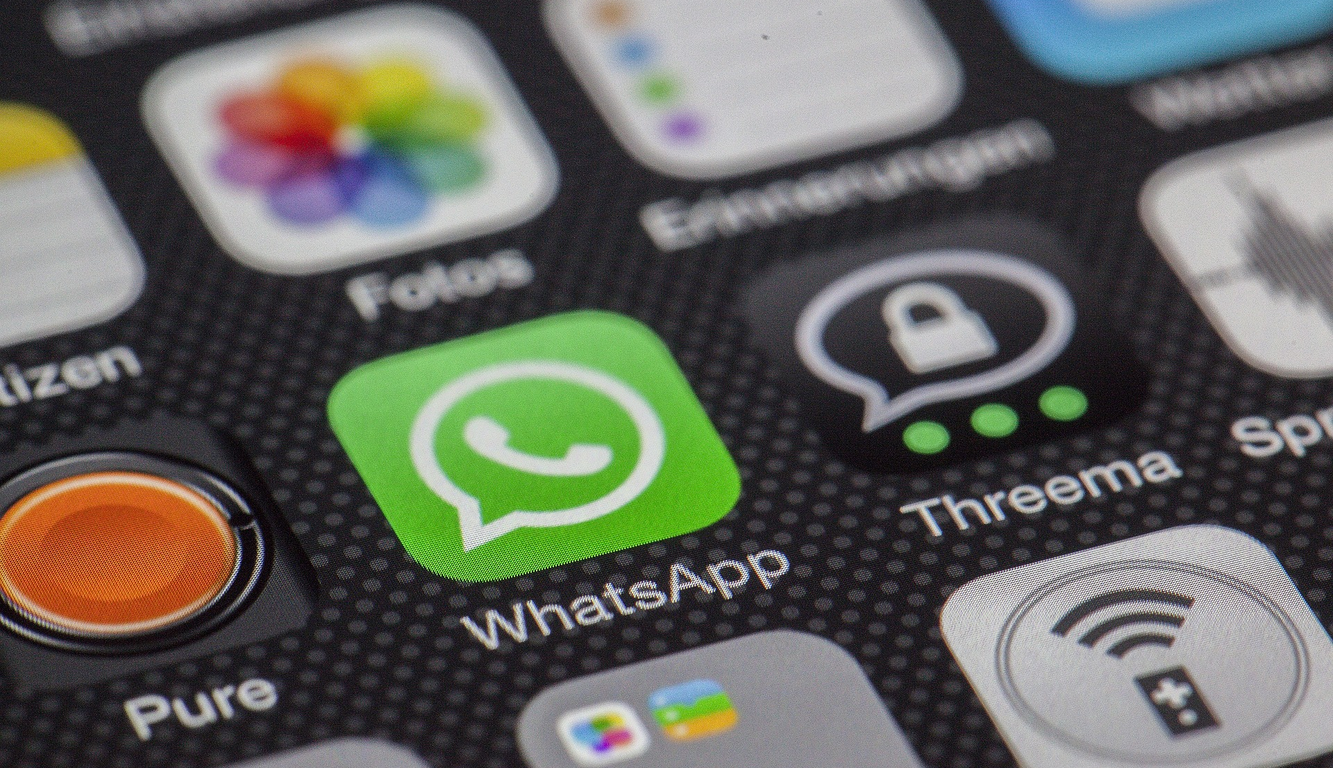 WhatsApp estrena nuevo color: as se pone el modo beige en tu mvil
