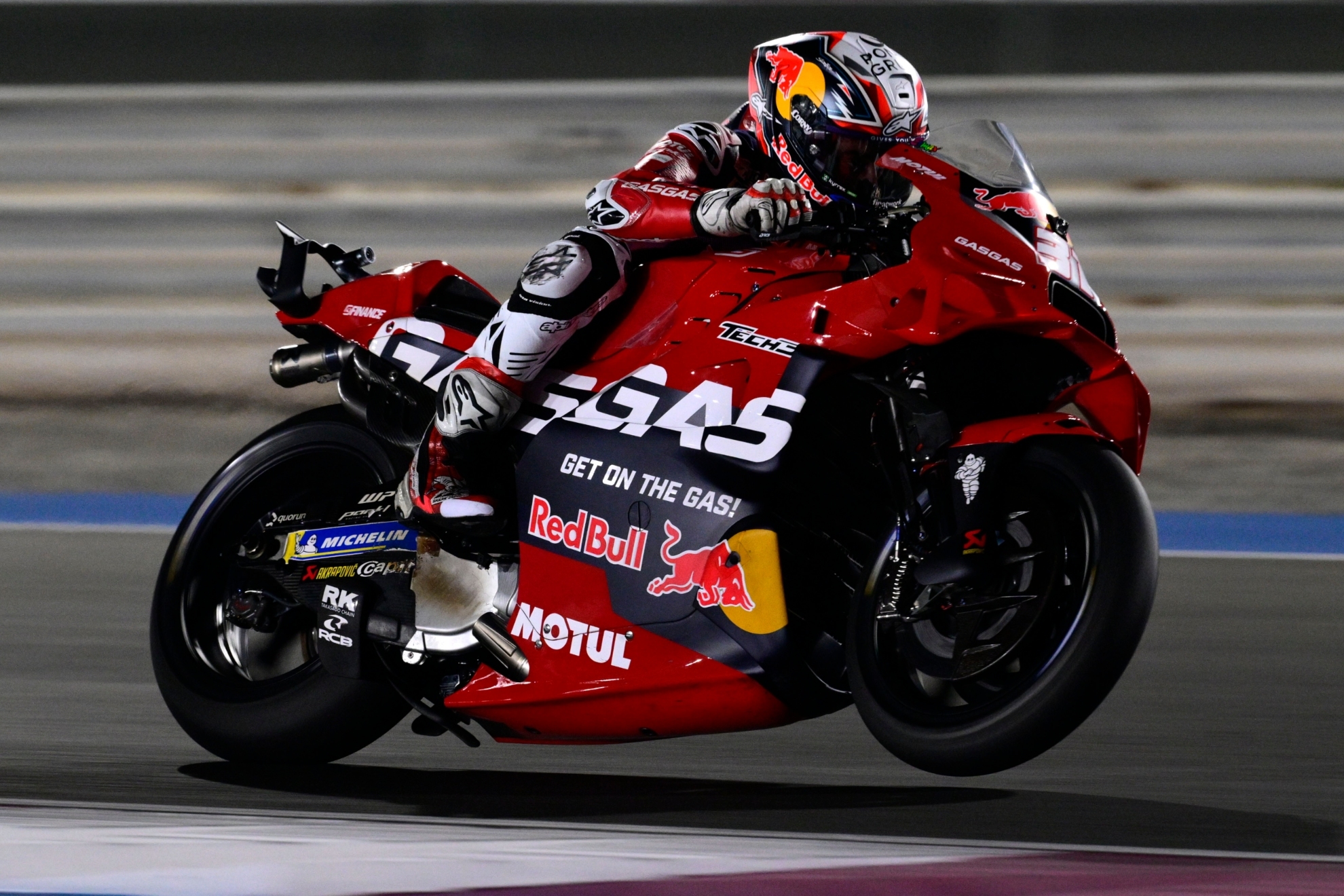 Pedro Acosta, en accin, durante el GP de Qatar de MotoGP.