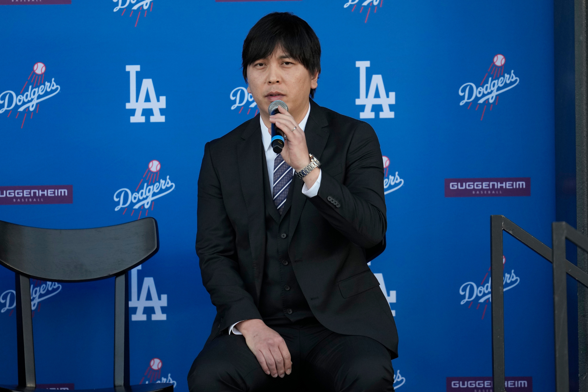 Ippei Mizuhara at Shohei Ohtanis Dodgers presentation.