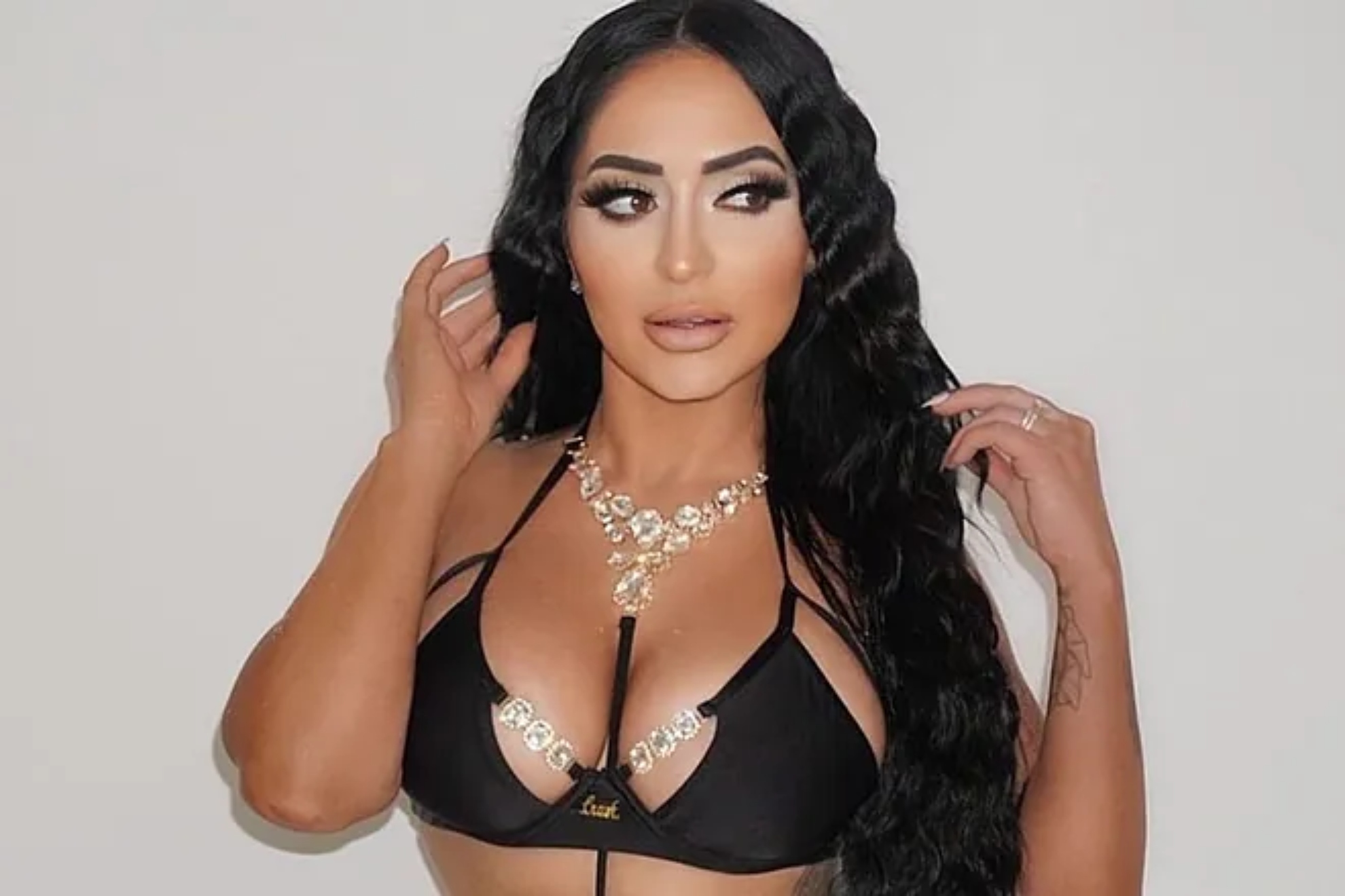 Jersey Shore star Angelina Pivarnick puts Nick Bawden on the hot seat after disclosing he was in her DMs