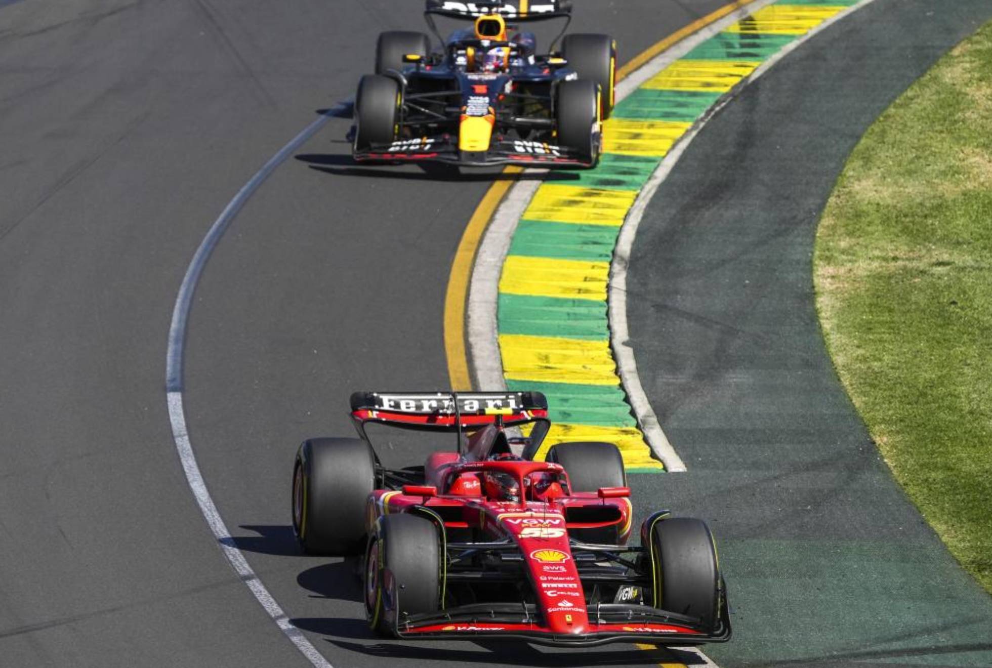 Sainz, por delante de Verstappen, en el GP de Australia..
