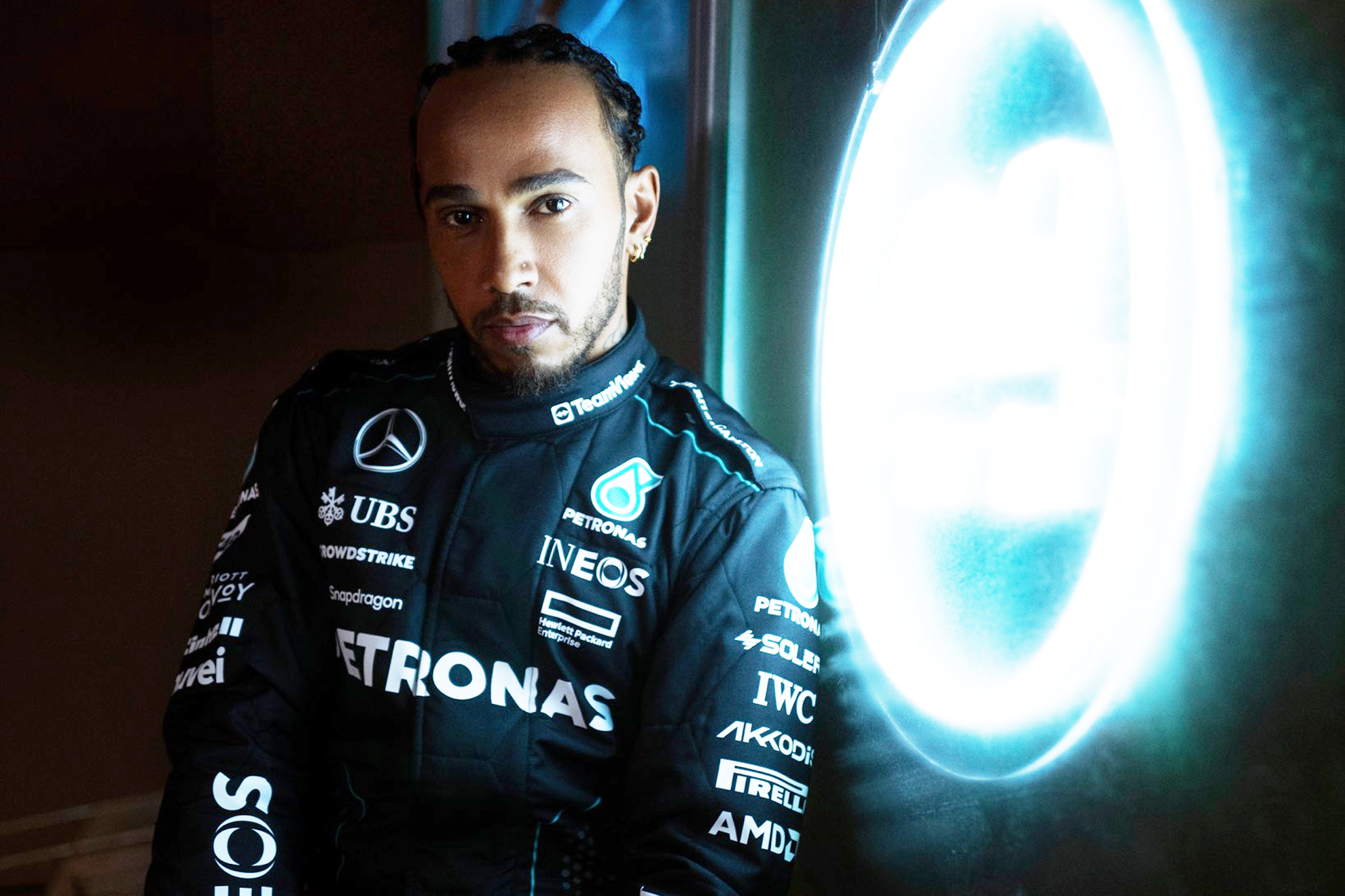 Lewis Hamilton, pensativo.