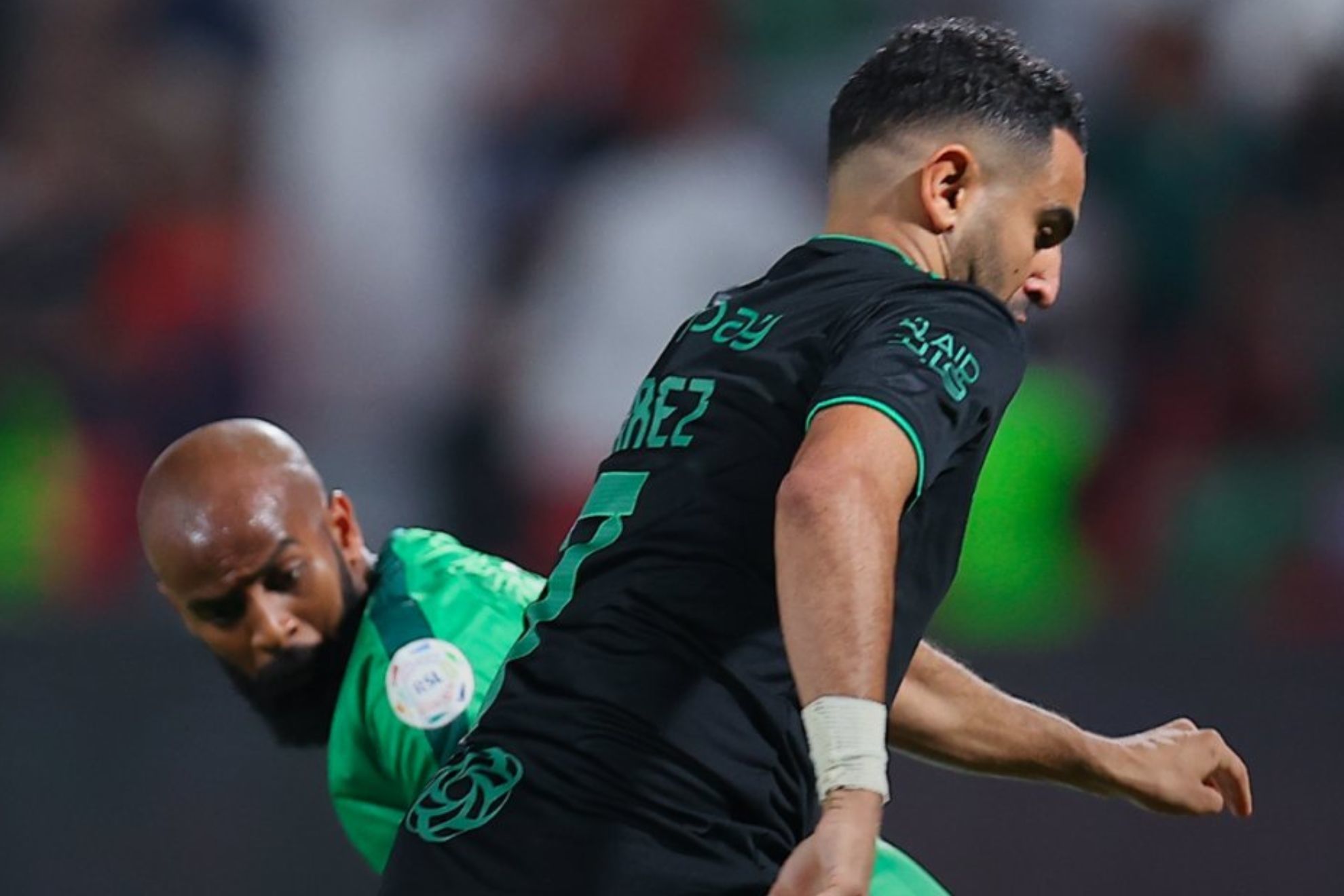 Mahrez durante el partido contra Al-Ettifaq