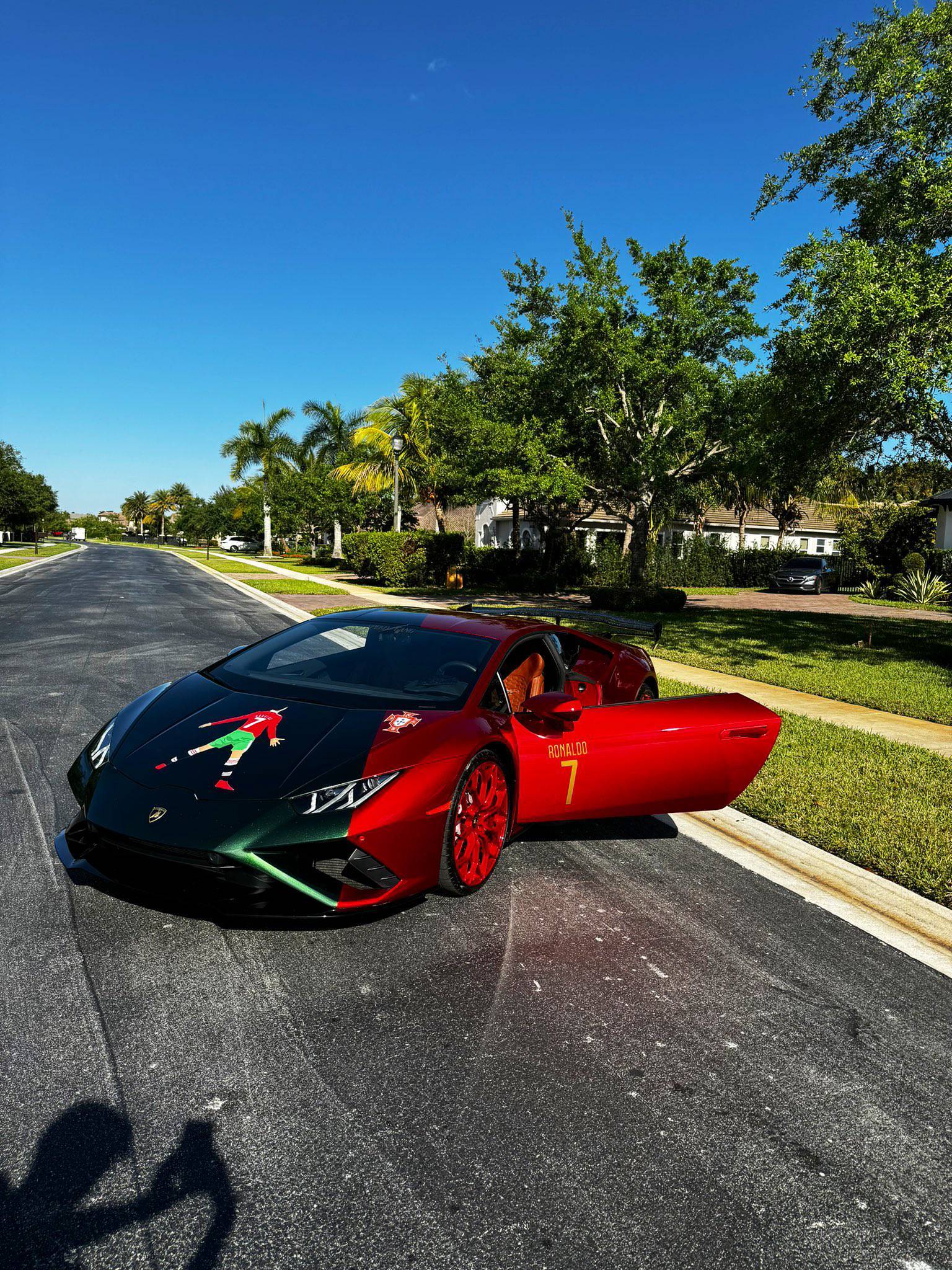 Cristiano Ronaldo Tiene Su Propio Coche IShowSpeed Se Compra Uno Con Cristiano Ronaldo Tiene Su Propio Coche IShowSpeed Se Compra Uno Con