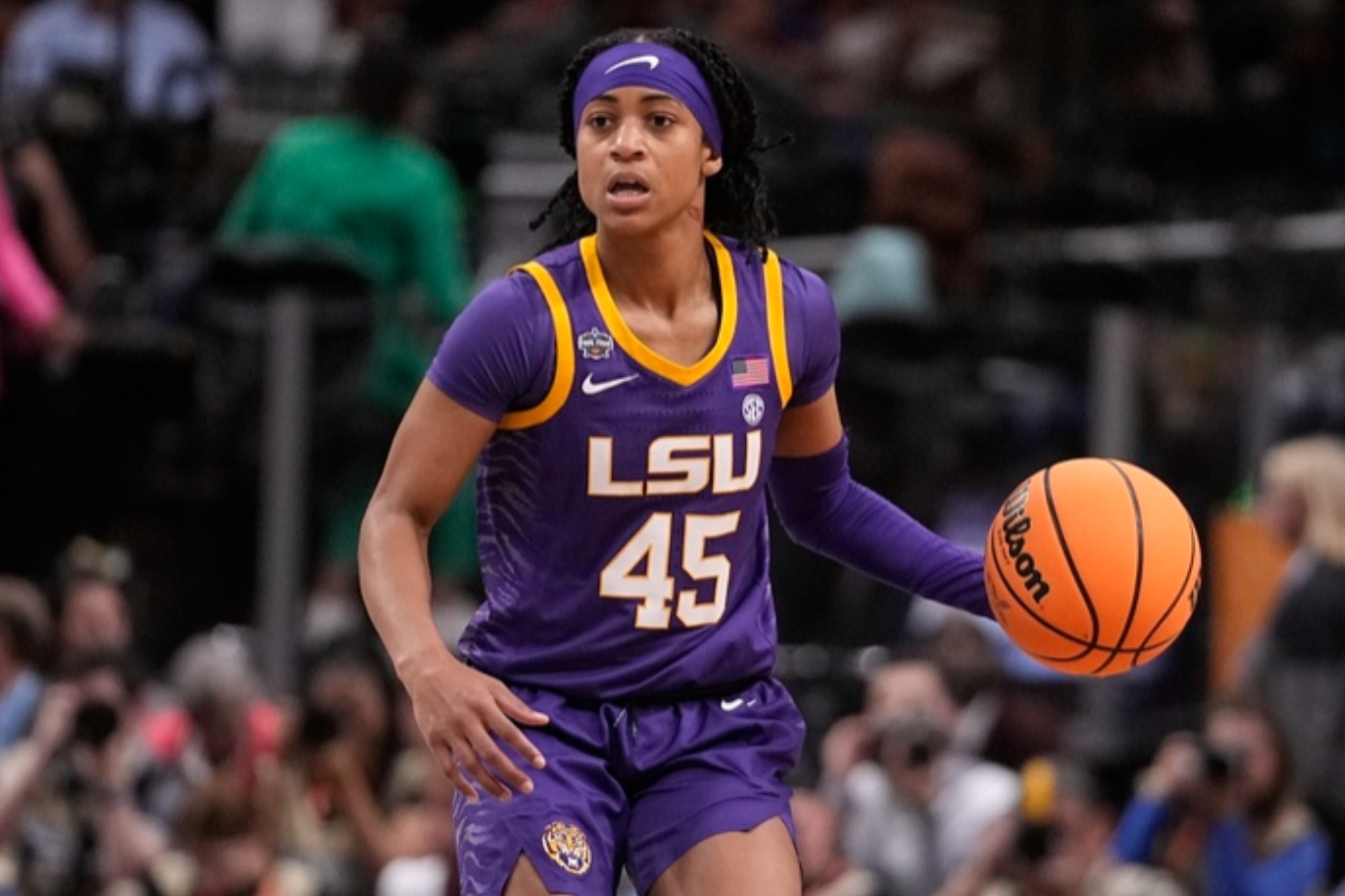 Former LSU player, Alexis Morris, spoke out against coach Kim Mulkey after the Elite 8 elimination