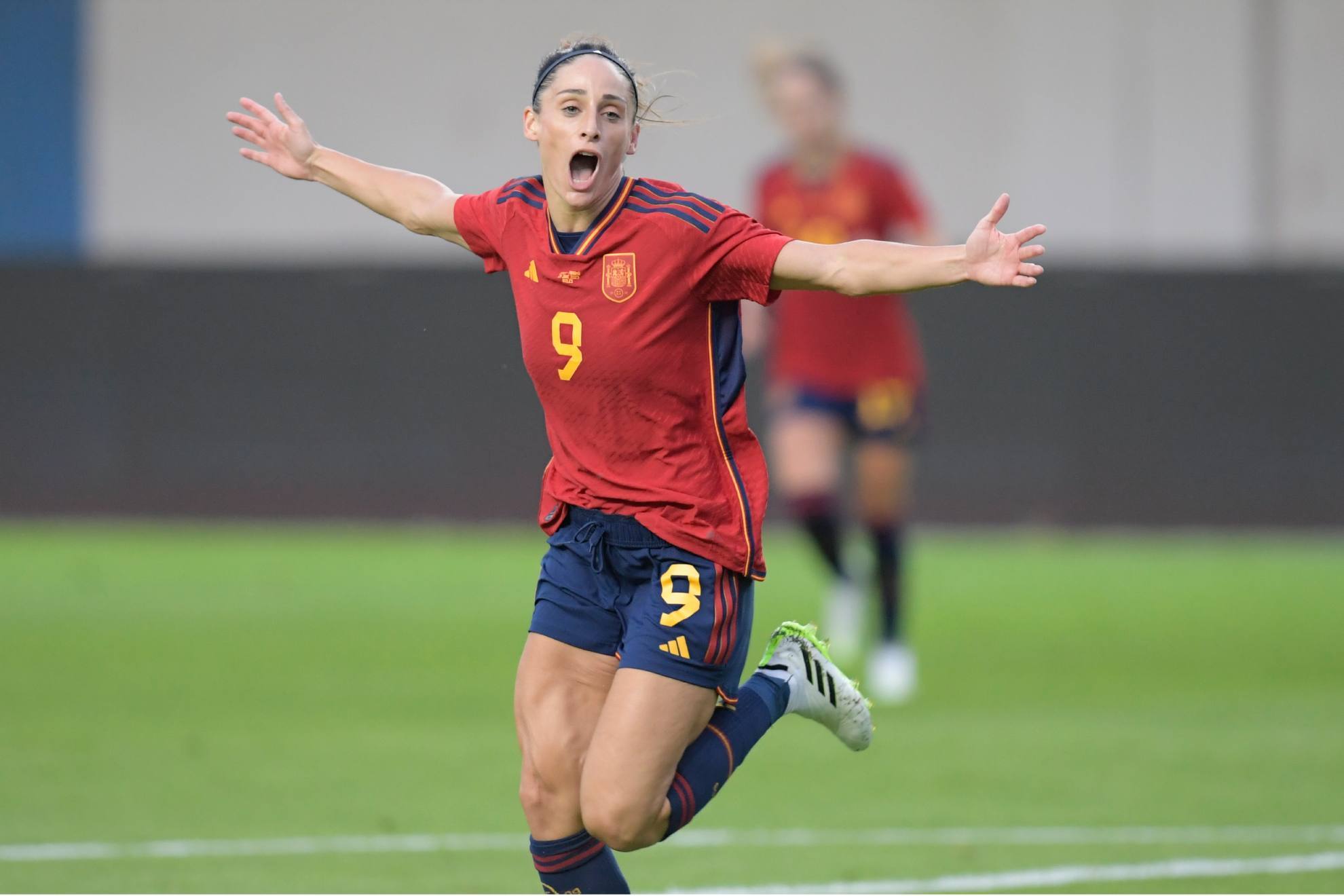 Esther Gonz�lez celebra un gol con la selecci�n espa�ola / RFEF