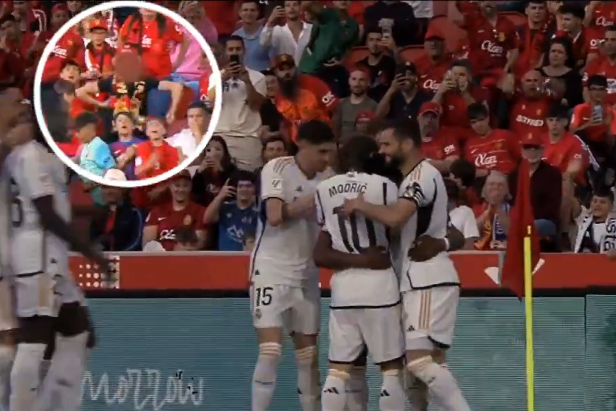 Nuevo gesto racista en Mallorca: gestos de mono durante la celebracin del gol de Tchouamni