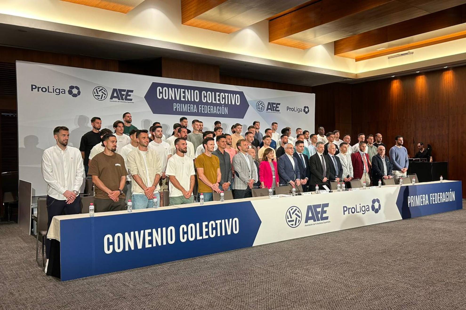 AFE y PROLIGA oficializan el primer convenio colectivo para jugadores de Primera Federacin