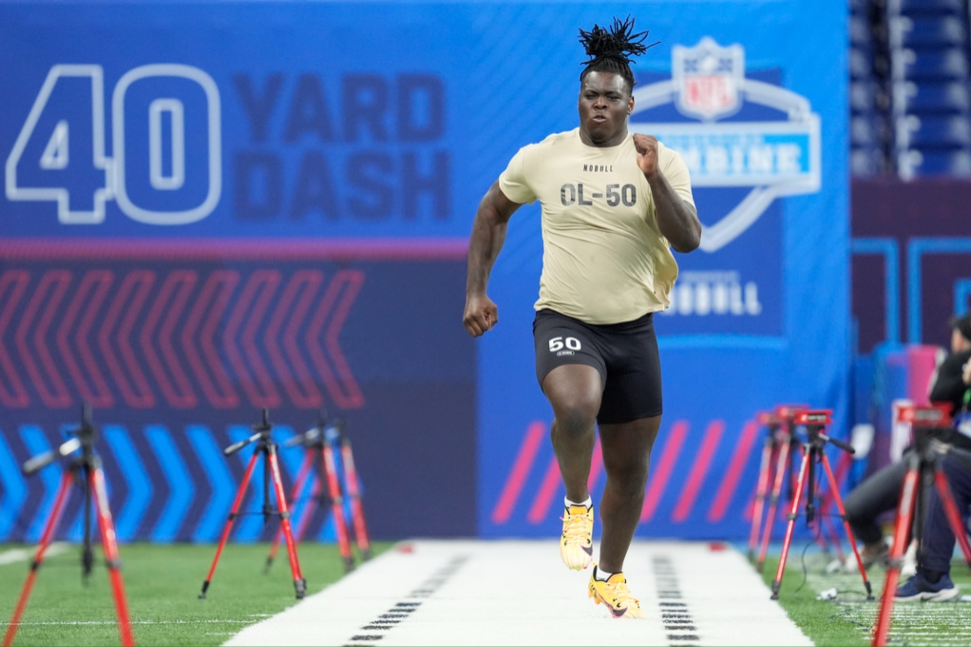 Georgia OL Amarius Mims could be the Cowboys first pick in the 2024 Draft.