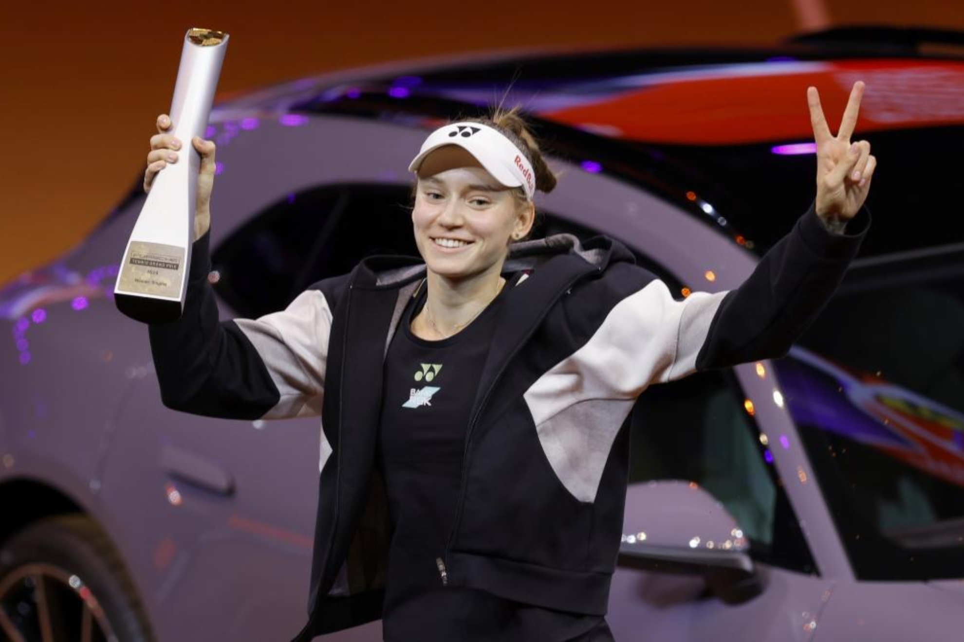 Rybakina avisa para el Mutua Madrid Open ganando en Stuttgart el ttulo y un asiento de pasajera