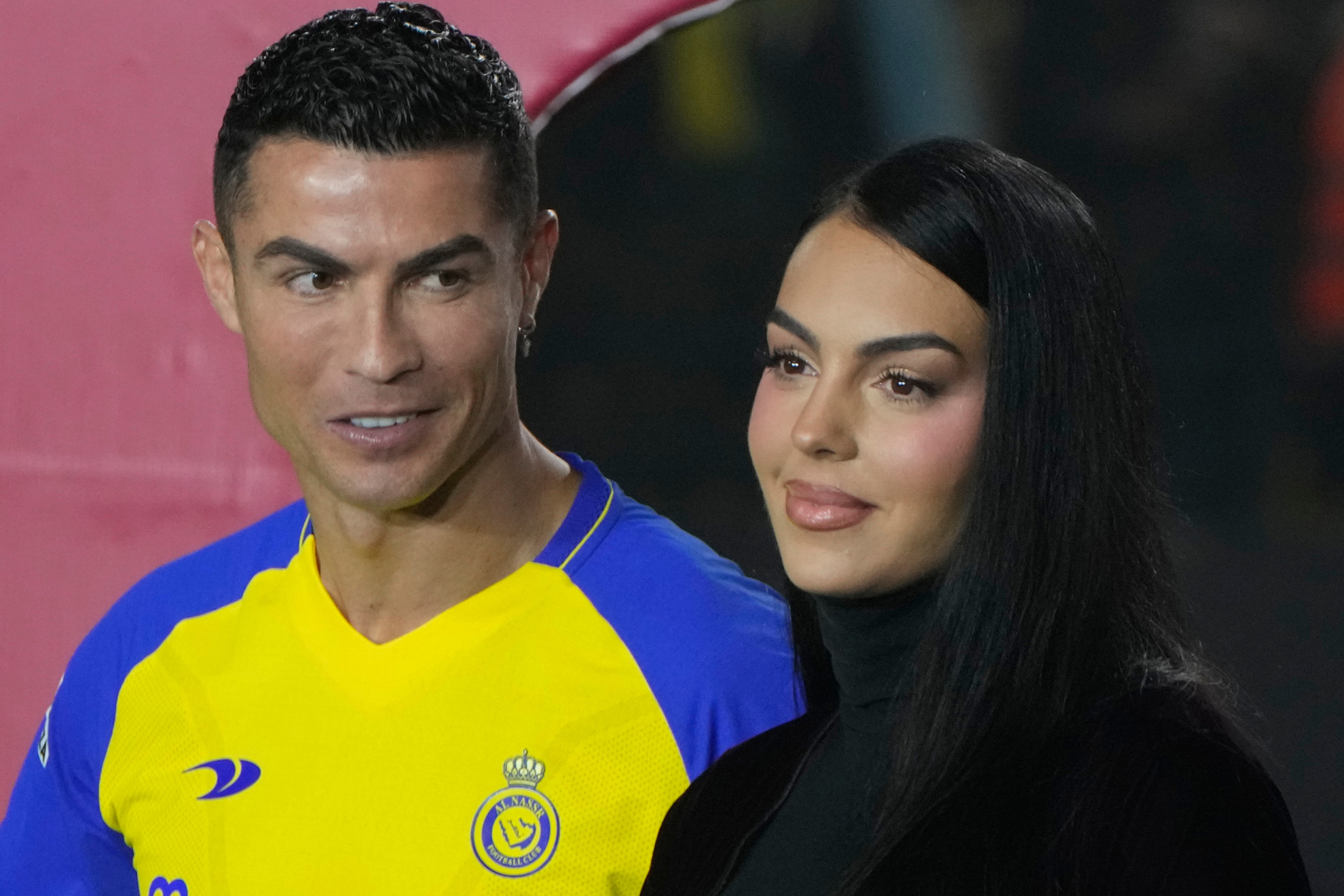 Cristiano Ronaldo and Georgina Rodriguez show perfect bodies in get away trip to paradise