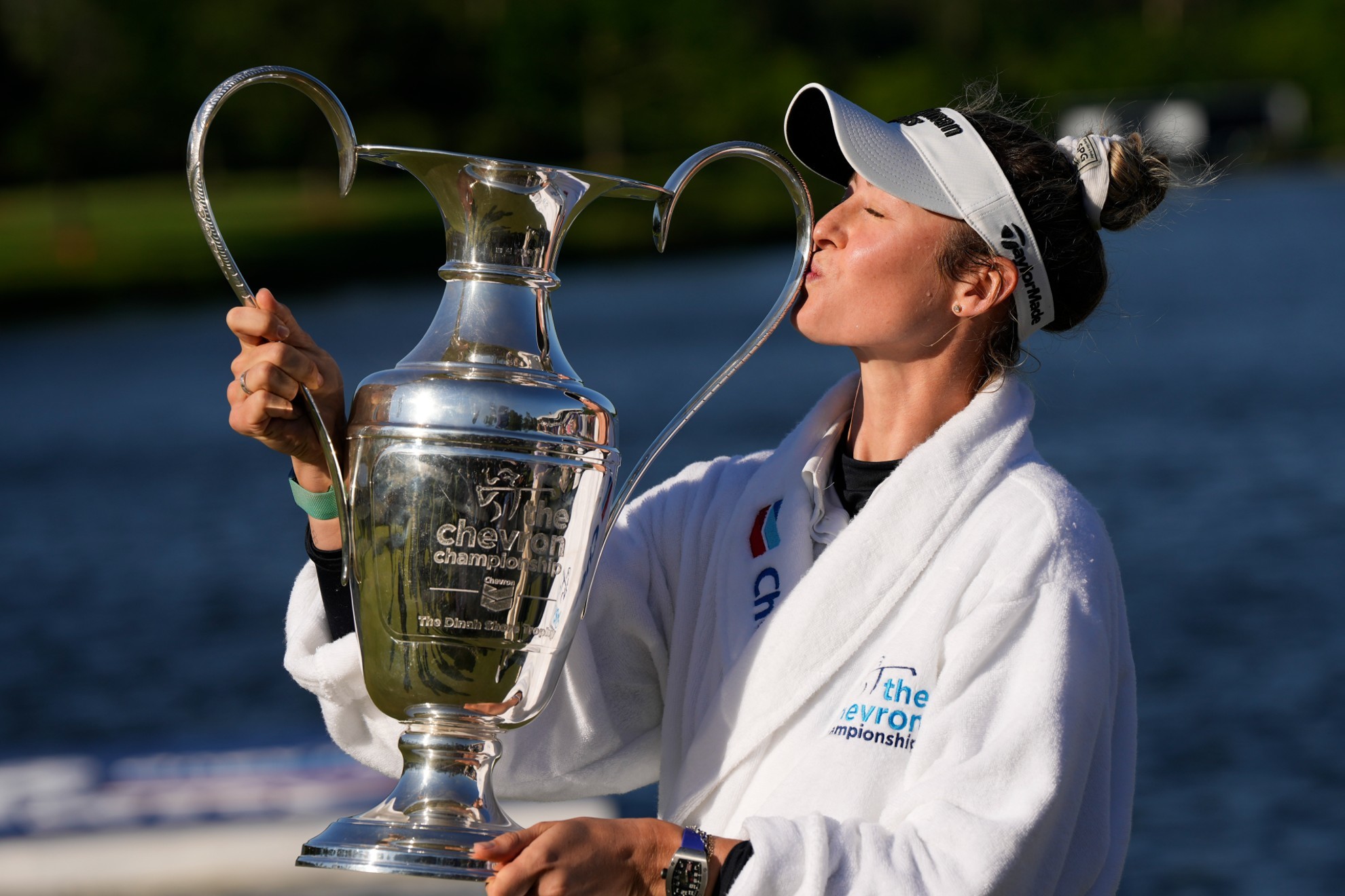 Nelly Korda ties LPGA Tour record with 5th straight victory, wins Chevron Championship for 2nd major