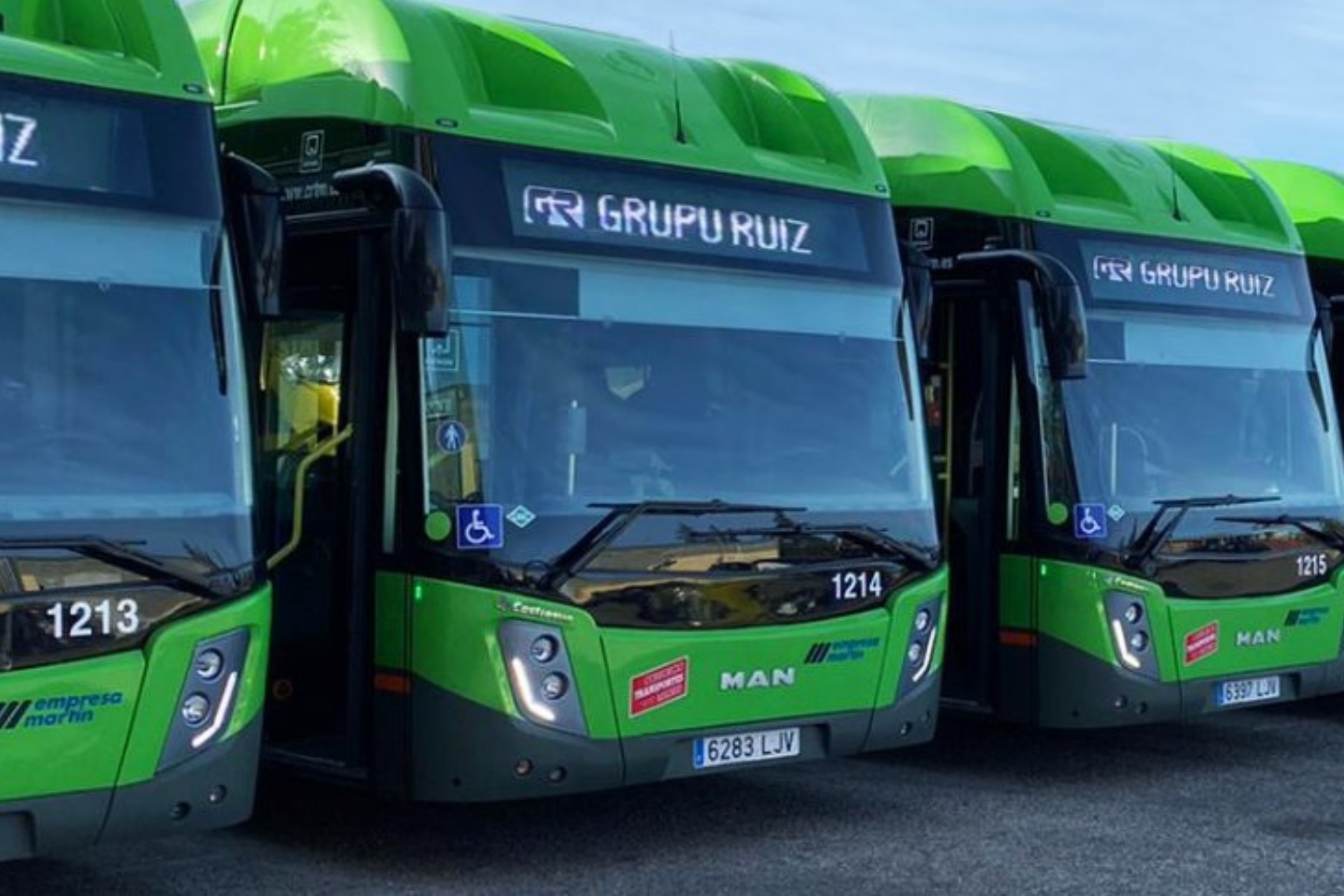 Autobuses de la empresa Martn