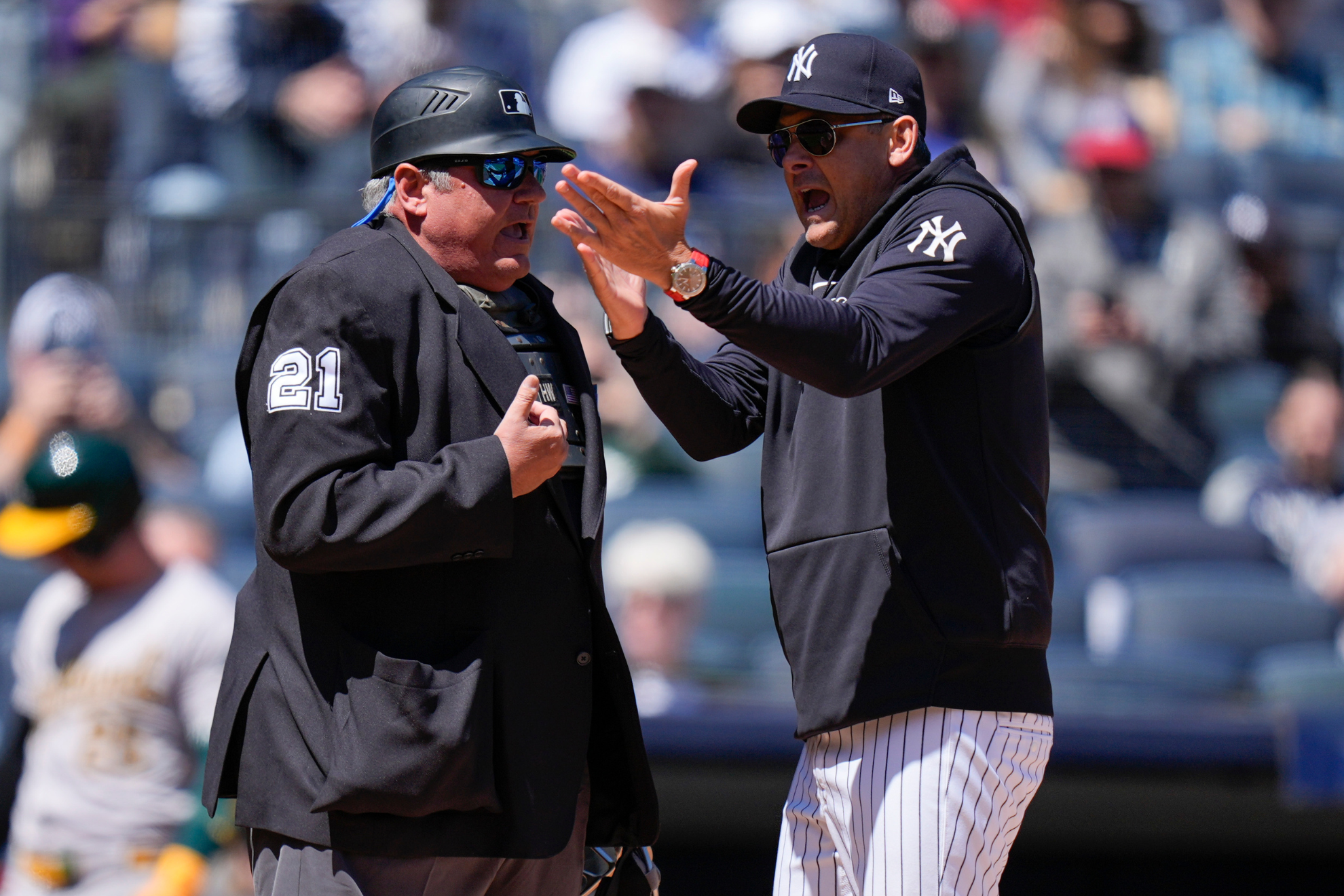 New York Yankees Aaron Boone ejected after fan yells offending words to umpire