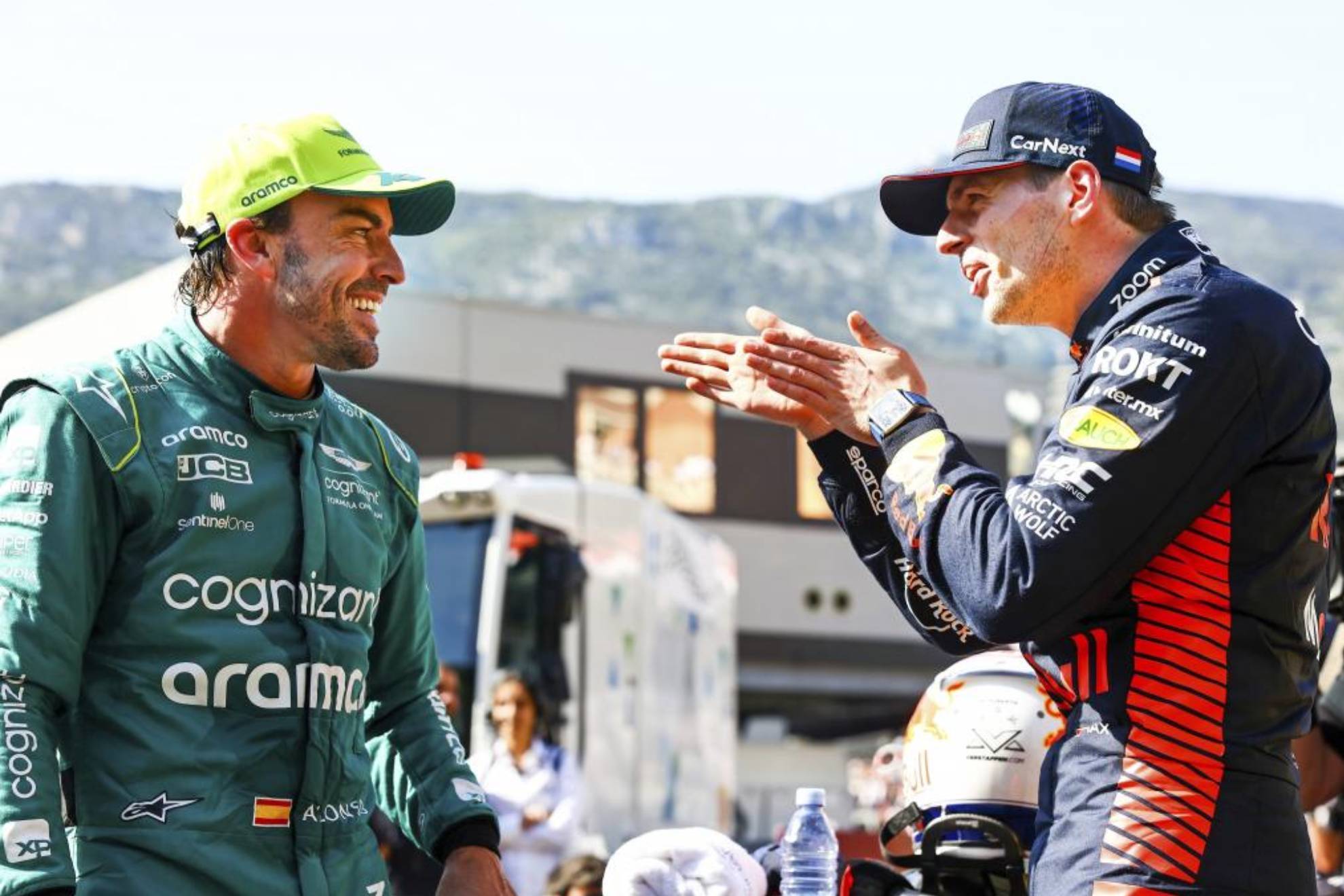 Fernando Alonso y Max Verstappen, tras el GP de M�naco 2023, donde el espa�ol fue segundo.