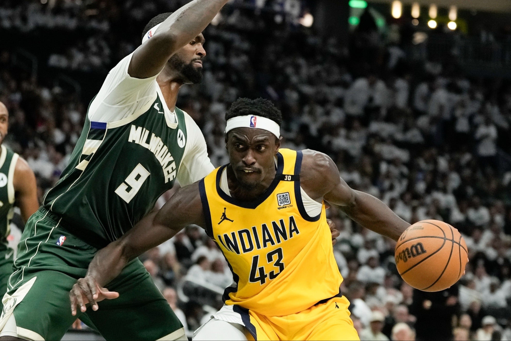 Indiana Pacers Pascal Siakam tries to get past Milwaukee Bucks Bobby Portis.
