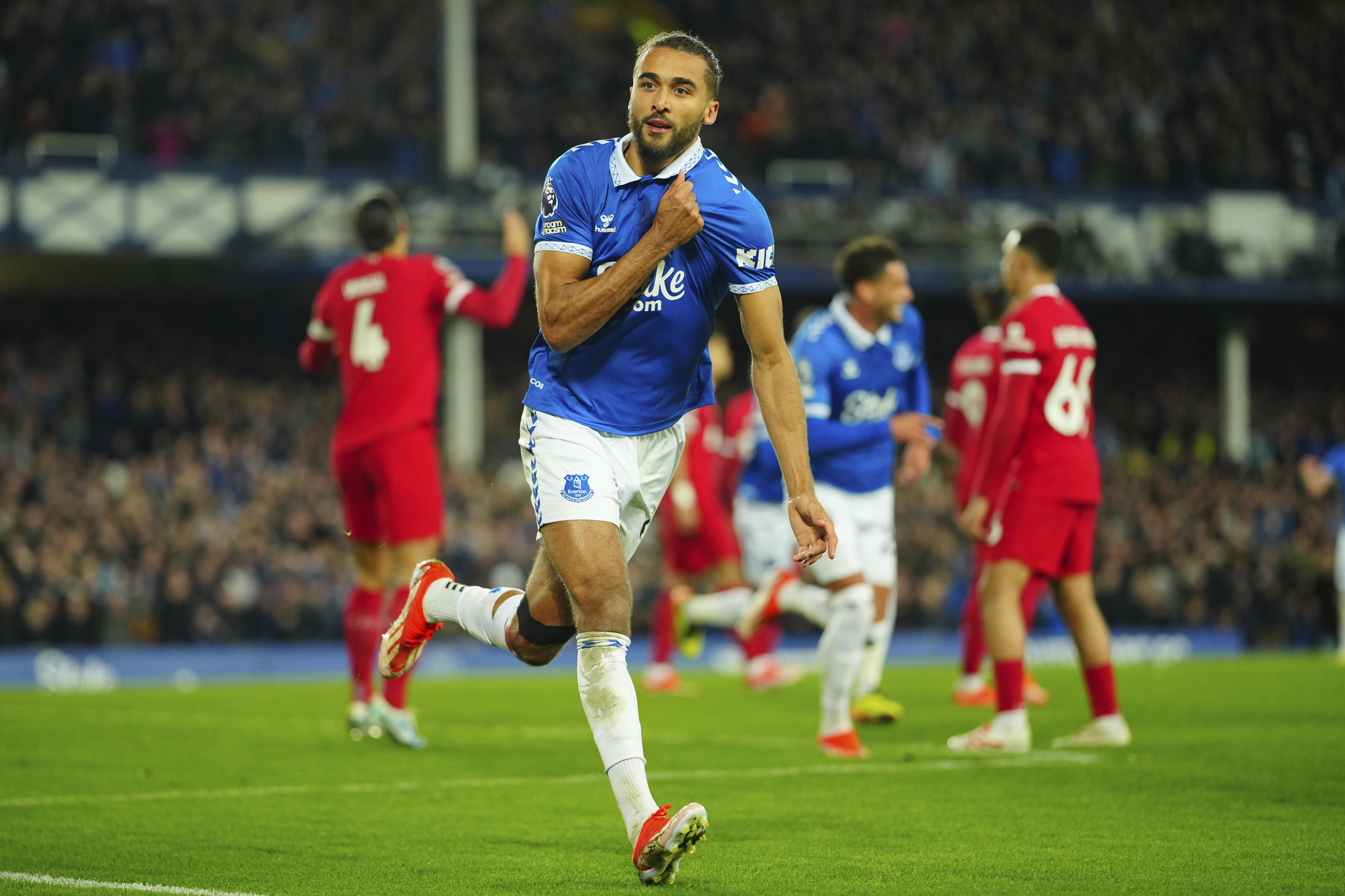 Evertons Dominic Calvert-Lewin celebrates after scoring his sides second goal