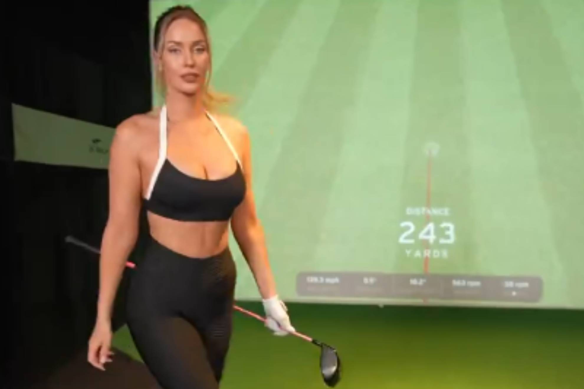 As se entrena Paige Spiranac, la golfista viral: Mrame jugar