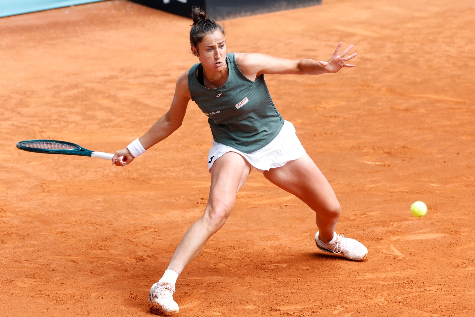 Sara Sorribes supera a Svitolina y pasa a la tercera ronda del Mutua Madrid Open