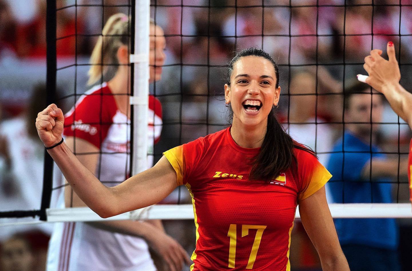 La voleibolista Ana Escamilla celebrando un punto con Espa