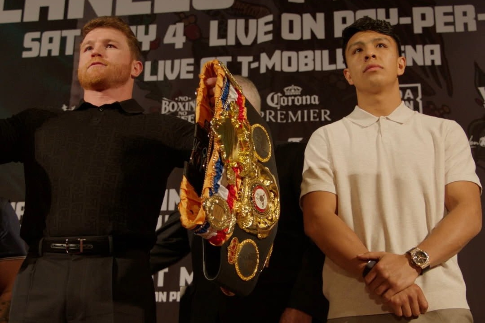 Canelo vs Munguia: Fans ask AI to pick a winner, makes unexpected prediction about the fight