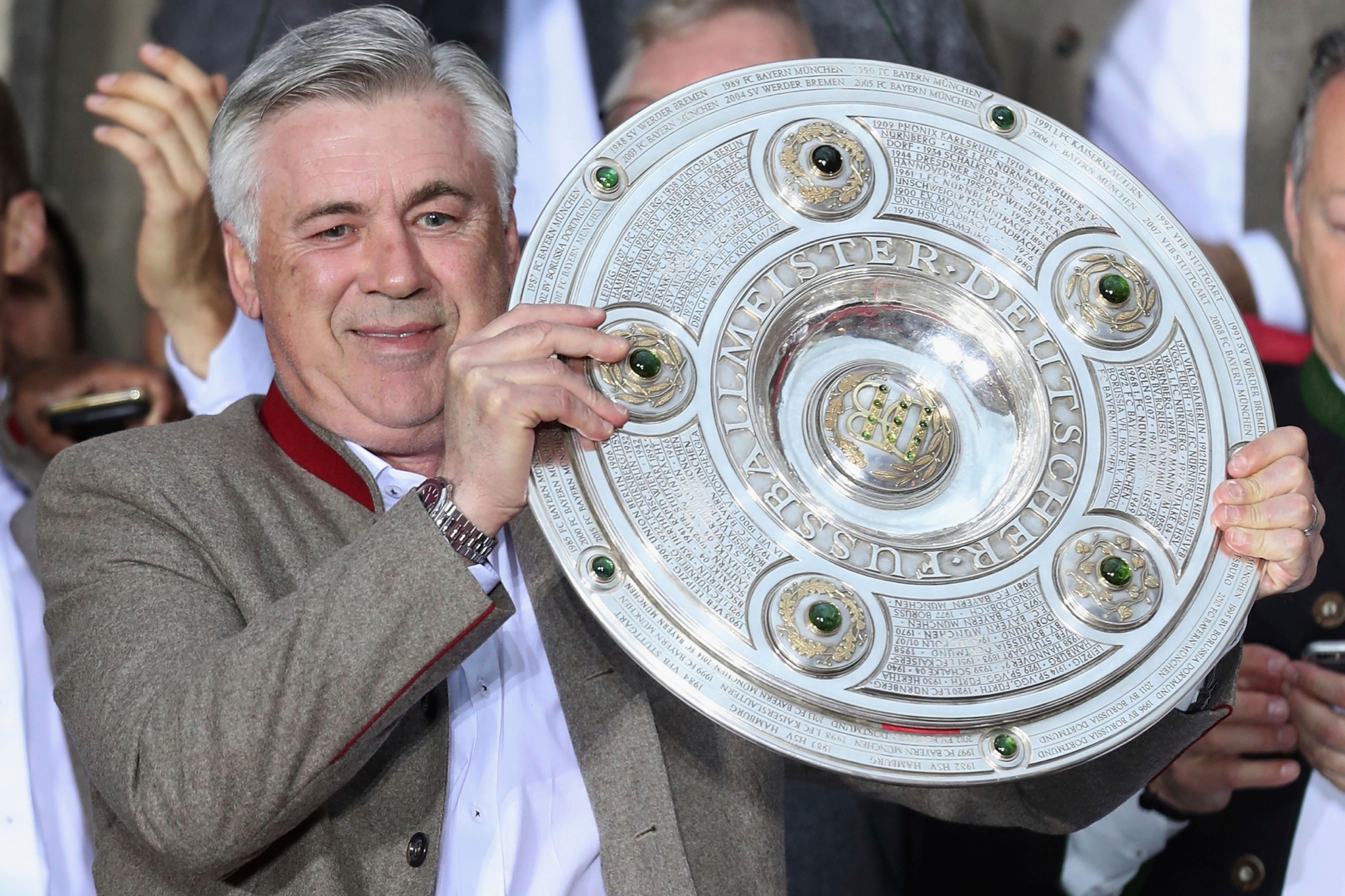 Ancelotti,con la  Bundesliga ganada al frente del Bayern