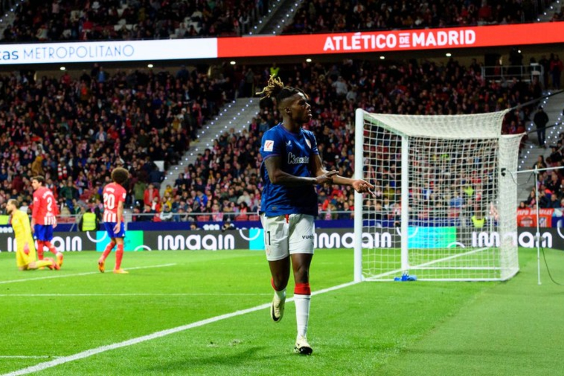 Nico Williams pointing to his arm after scoring versus Atletico de Madrid