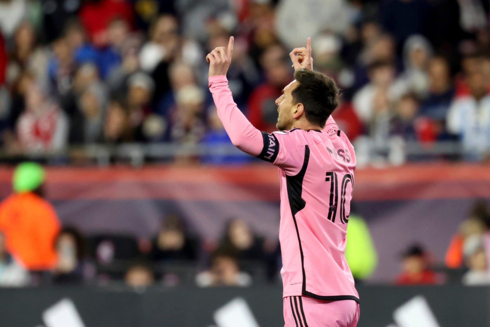 Lionel Messi breaks MLS record as Inter Miami obliterates New England Revolution 4-1