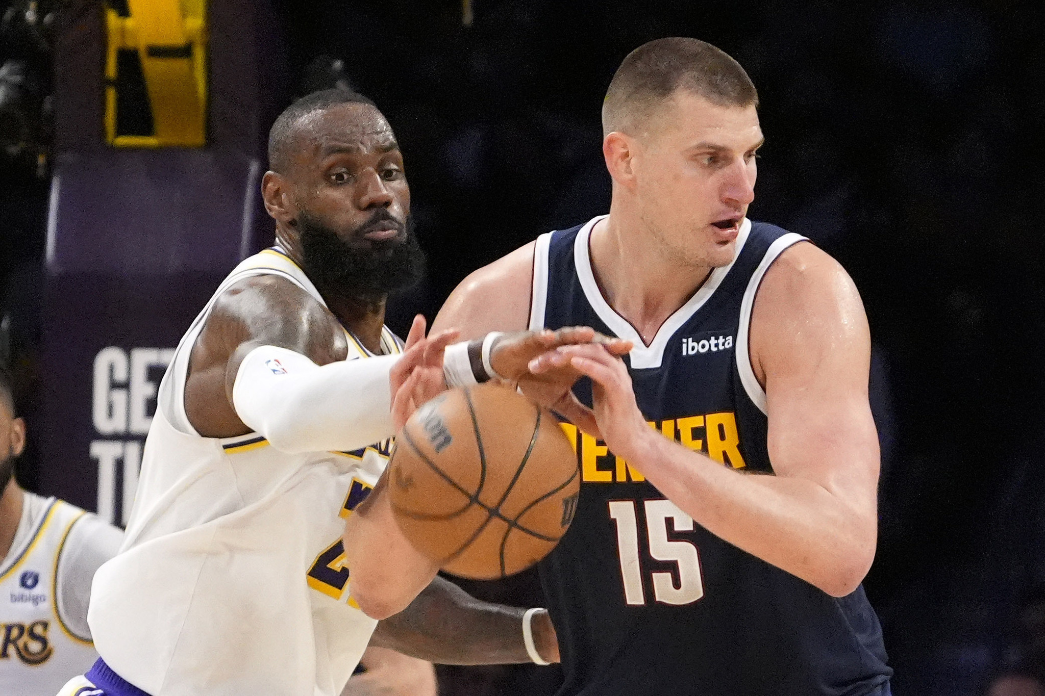 Nikola Jokic will have to watch his brother or face more trouble: A fan accuses him of trying to push him