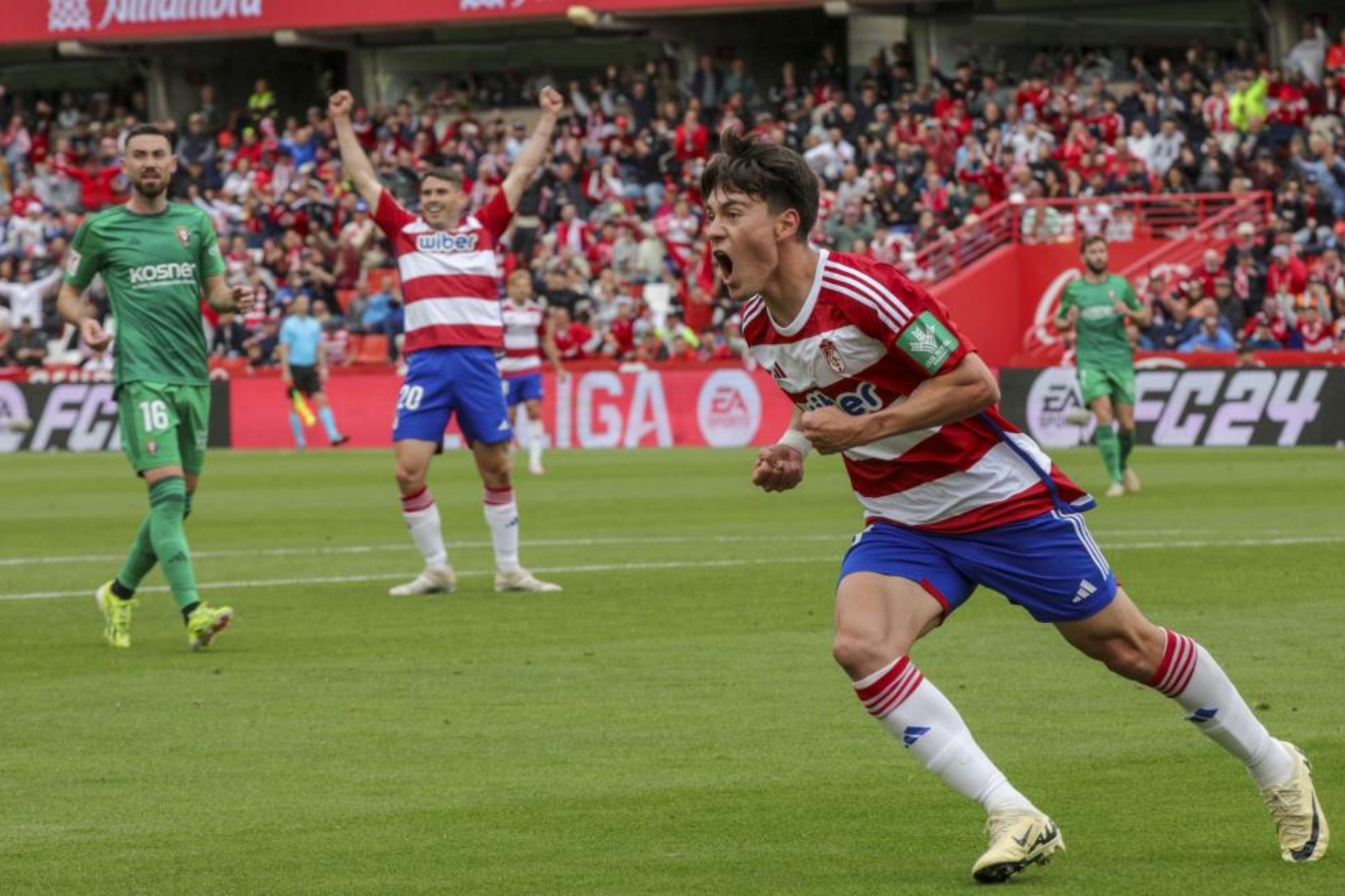 Pellistri celebra su gol contra Osasuna, durante el partido de la jornada 33 de LaLiga EA Sports.