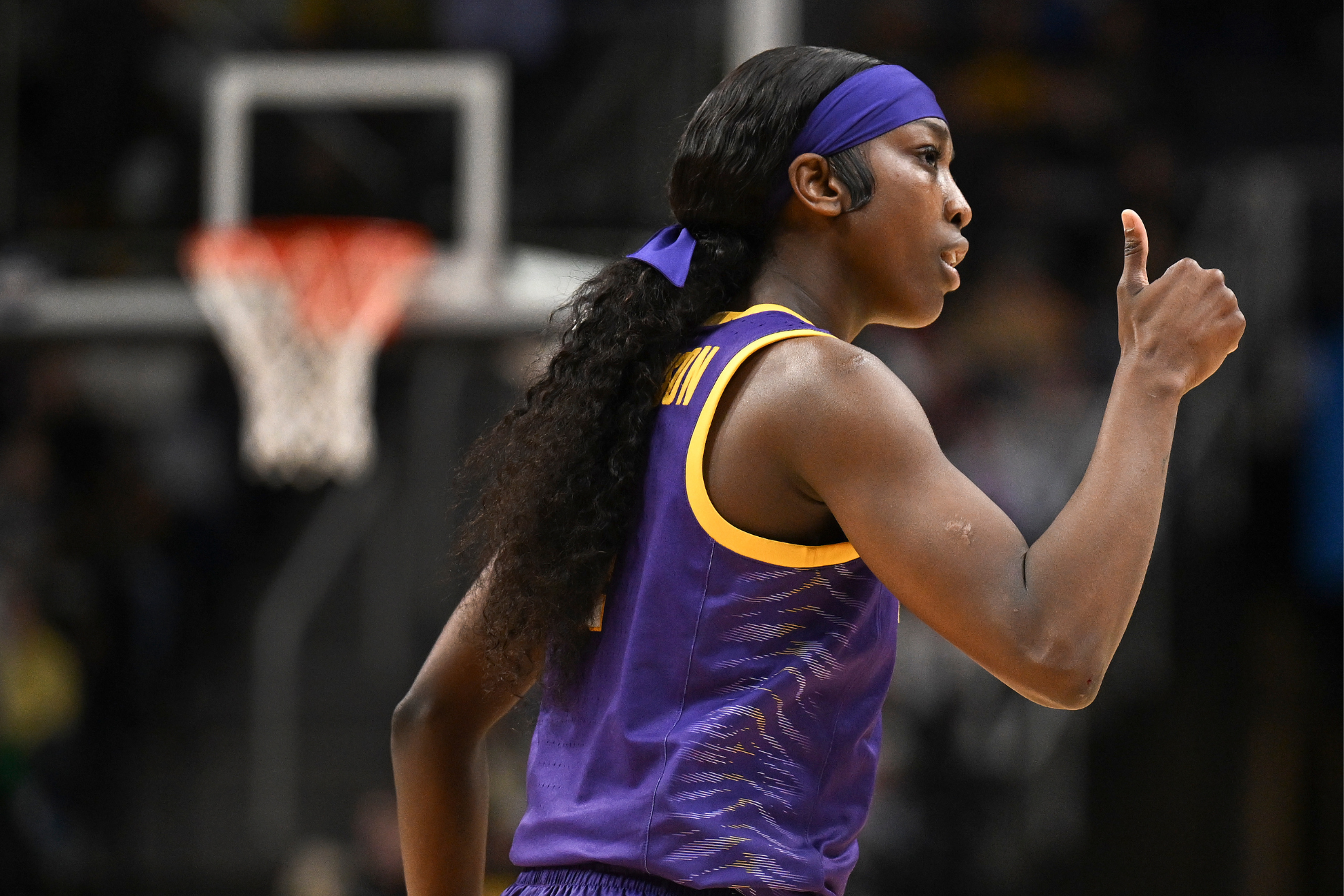 Flaujae Johnson pays emotional tribute to trailblazing WNBA star Candace Parker
