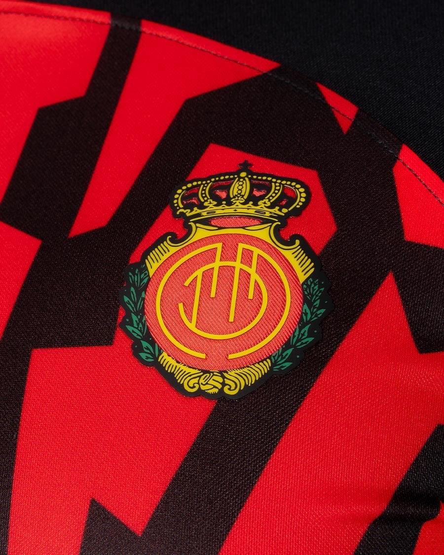 Mallorca: El Mallorca presenta su nueva piel con la afición como ...