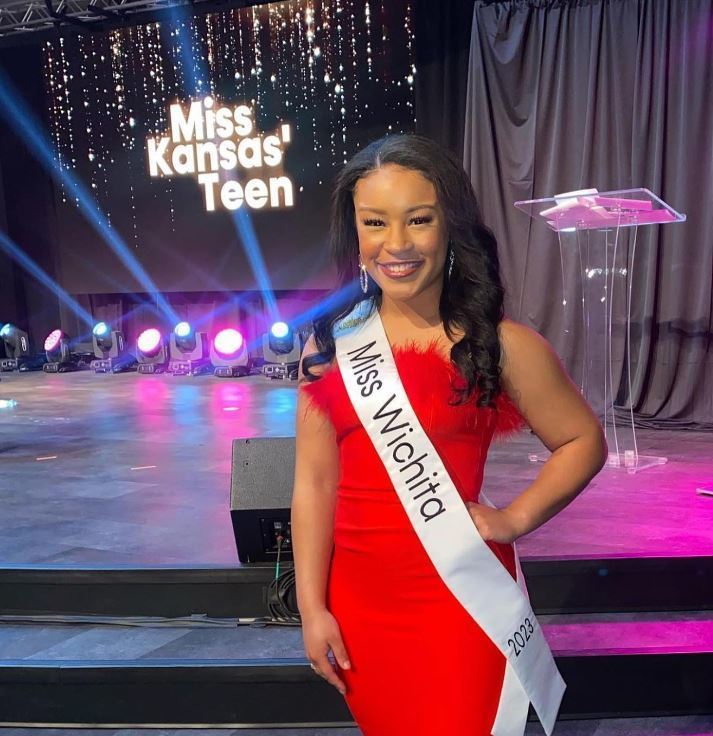 Alexis Smith The Physical Change Of The Miss Kansas Who Denounced Her alexis-smith-the-physical-change-of-the-miss-kansas-who-denounced-her