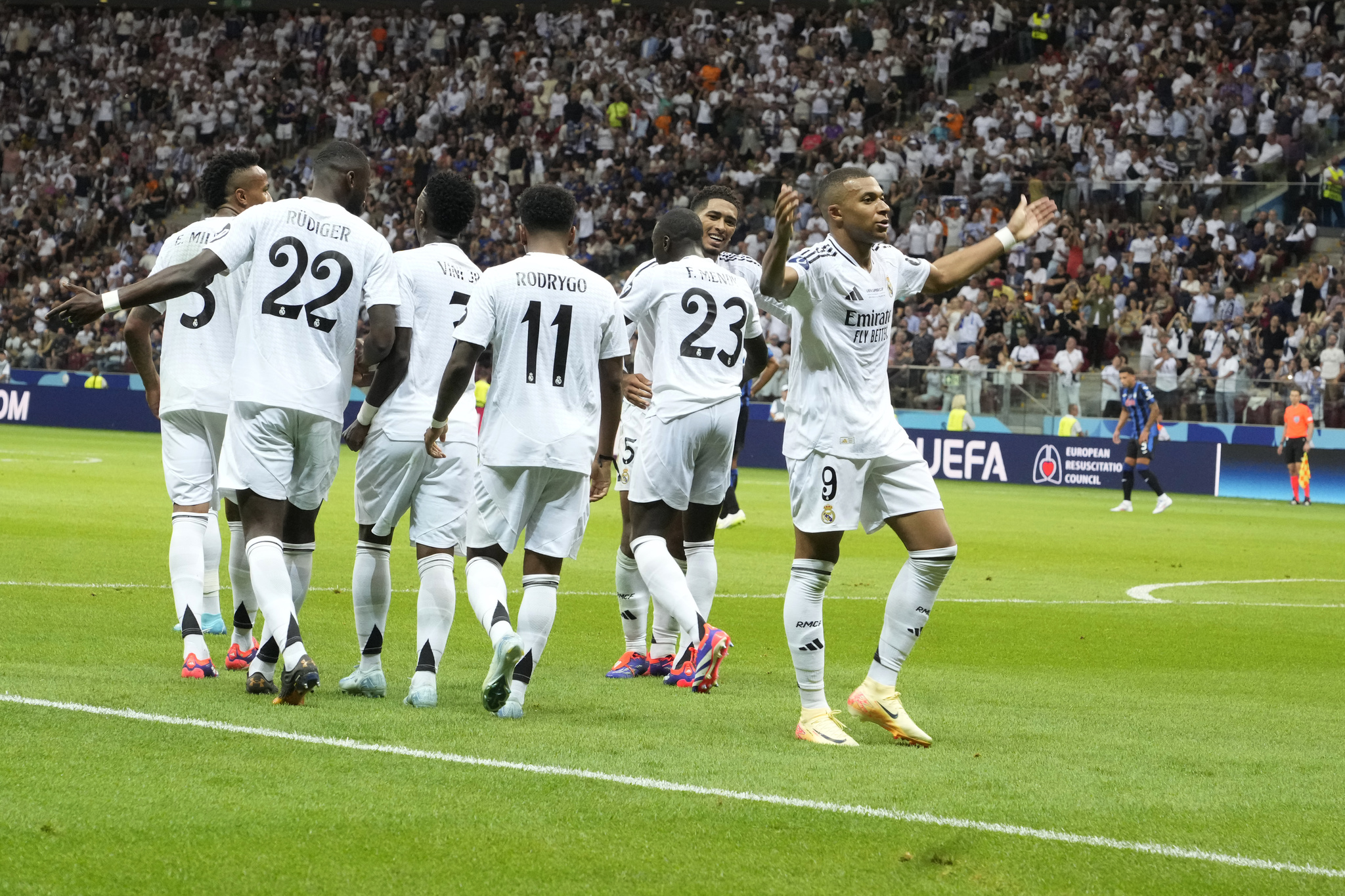 lo-que-no-se-vio-de-la-supercopa-del-real-madrid-el-detallazo-de