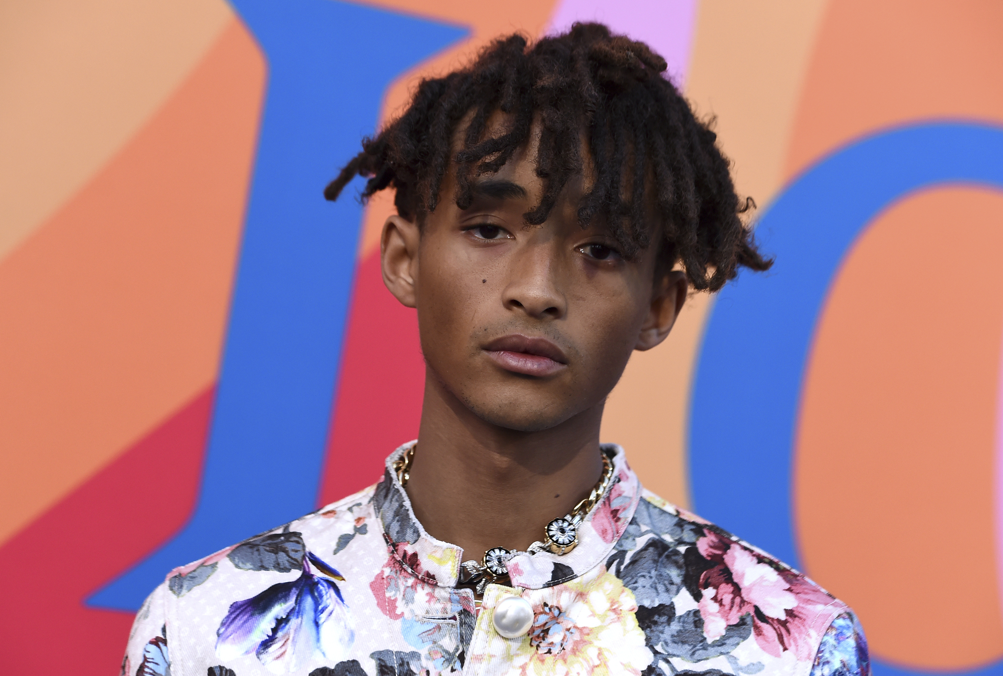 Jaden Smith forgets Sab Zada and is caught kissing a model ...
