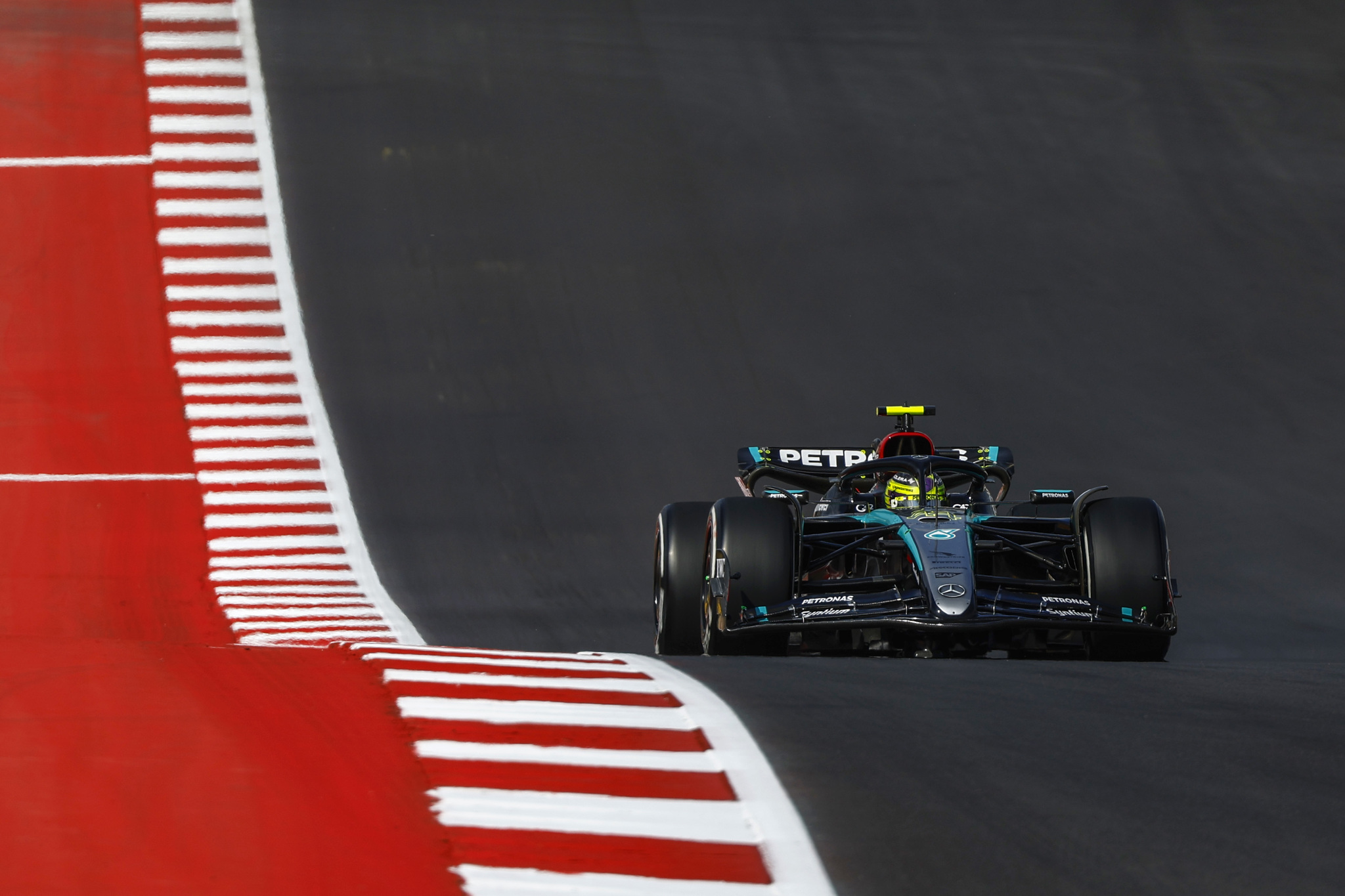 Lewis Hamilton racing in Austin